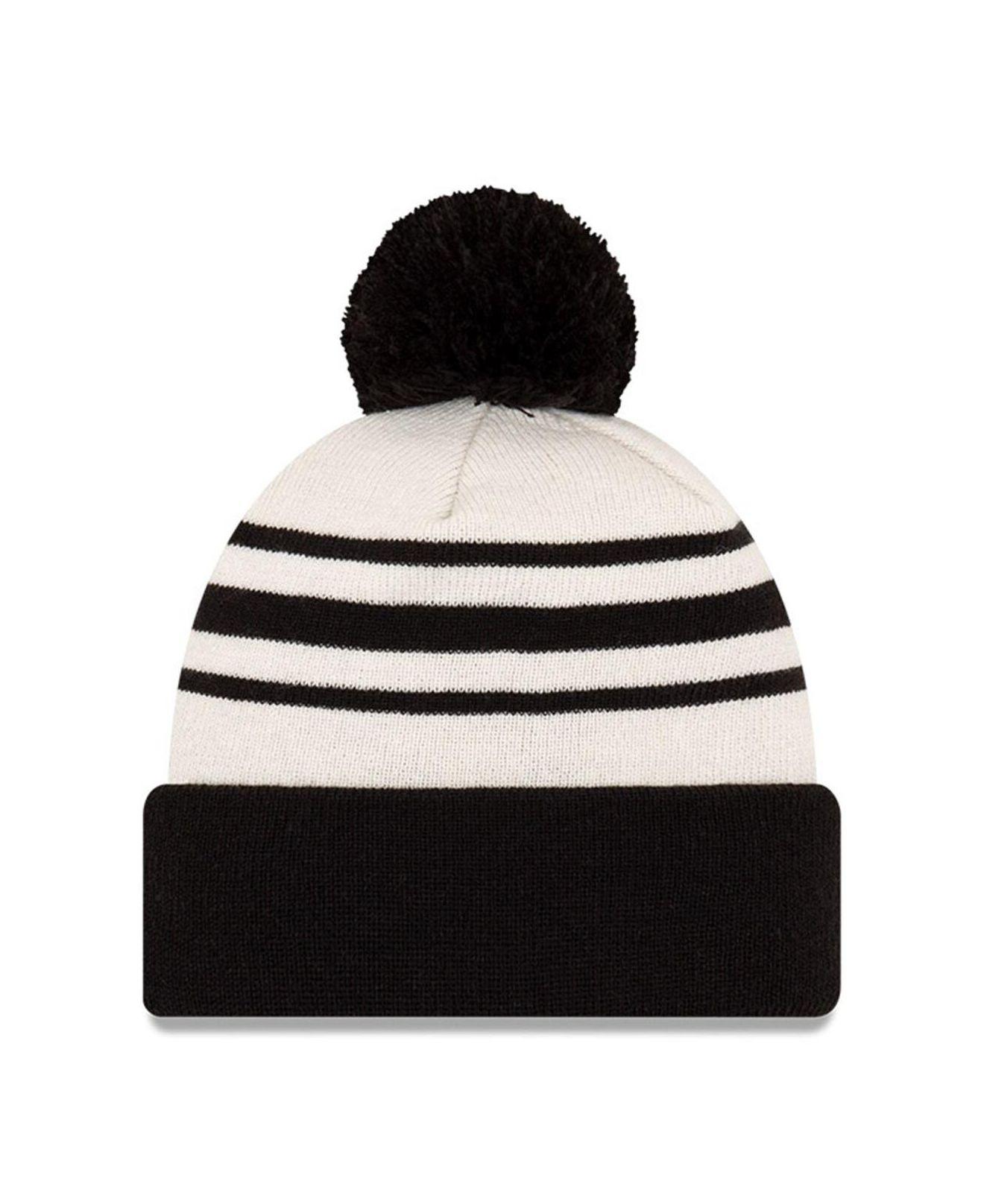 Dallas Cowboys New Era 2022 Sideline Cuffed Pom Knit Hat - Black