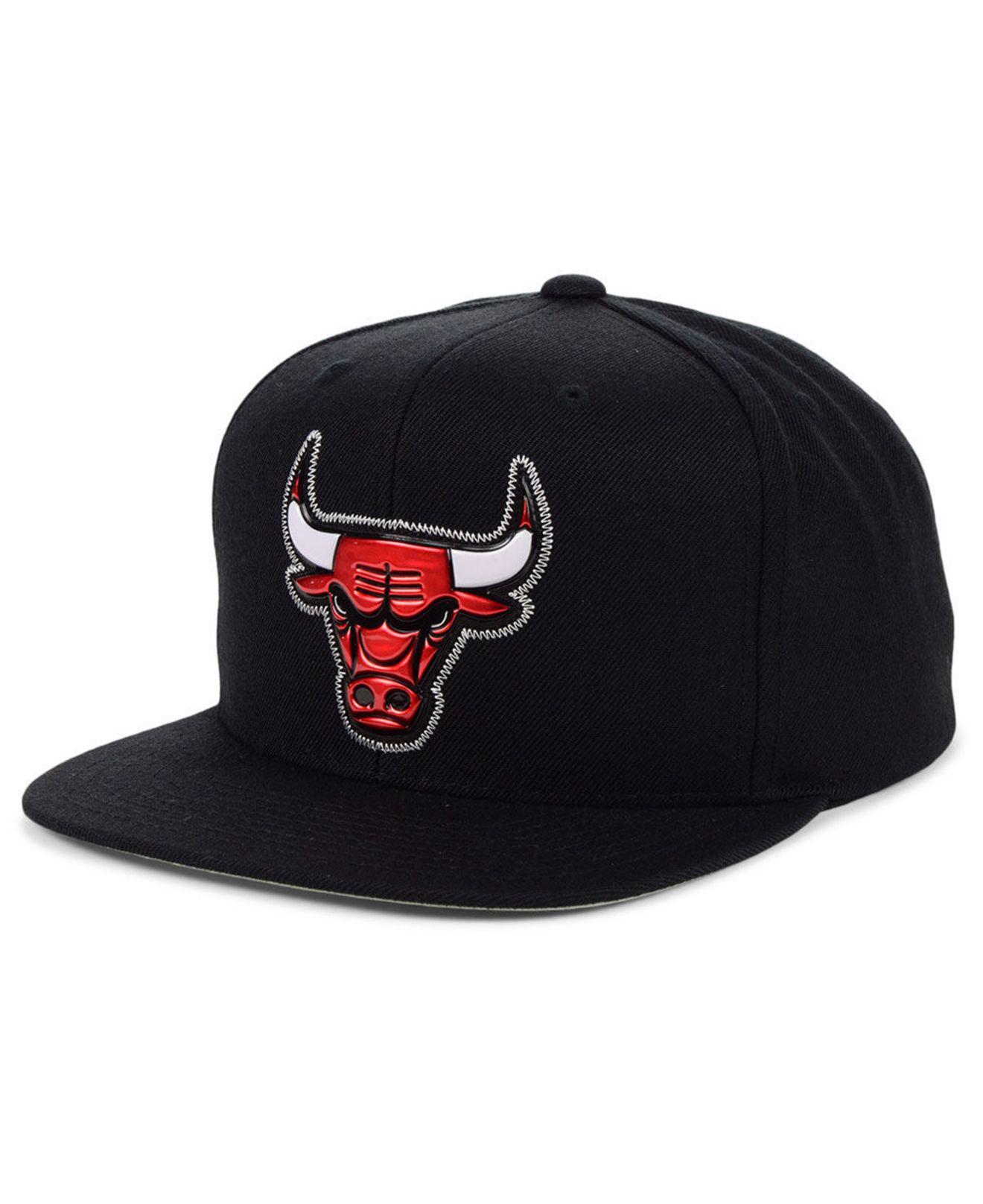 Mitchell /& Ness Chicago Bulls Snapback Hat Dark Grey Navy Big Bull Symbol Cap