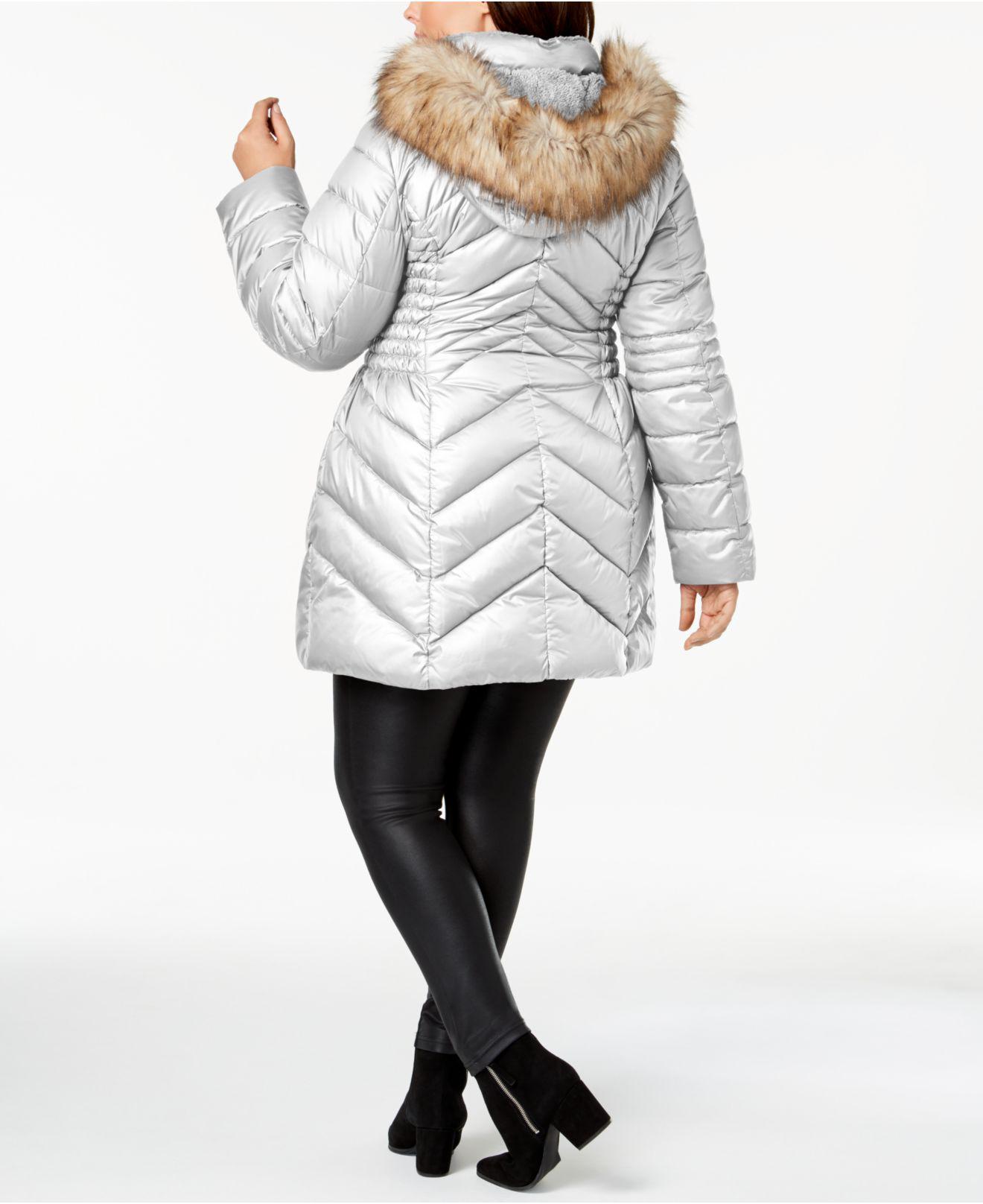 cinched waist puffer coat