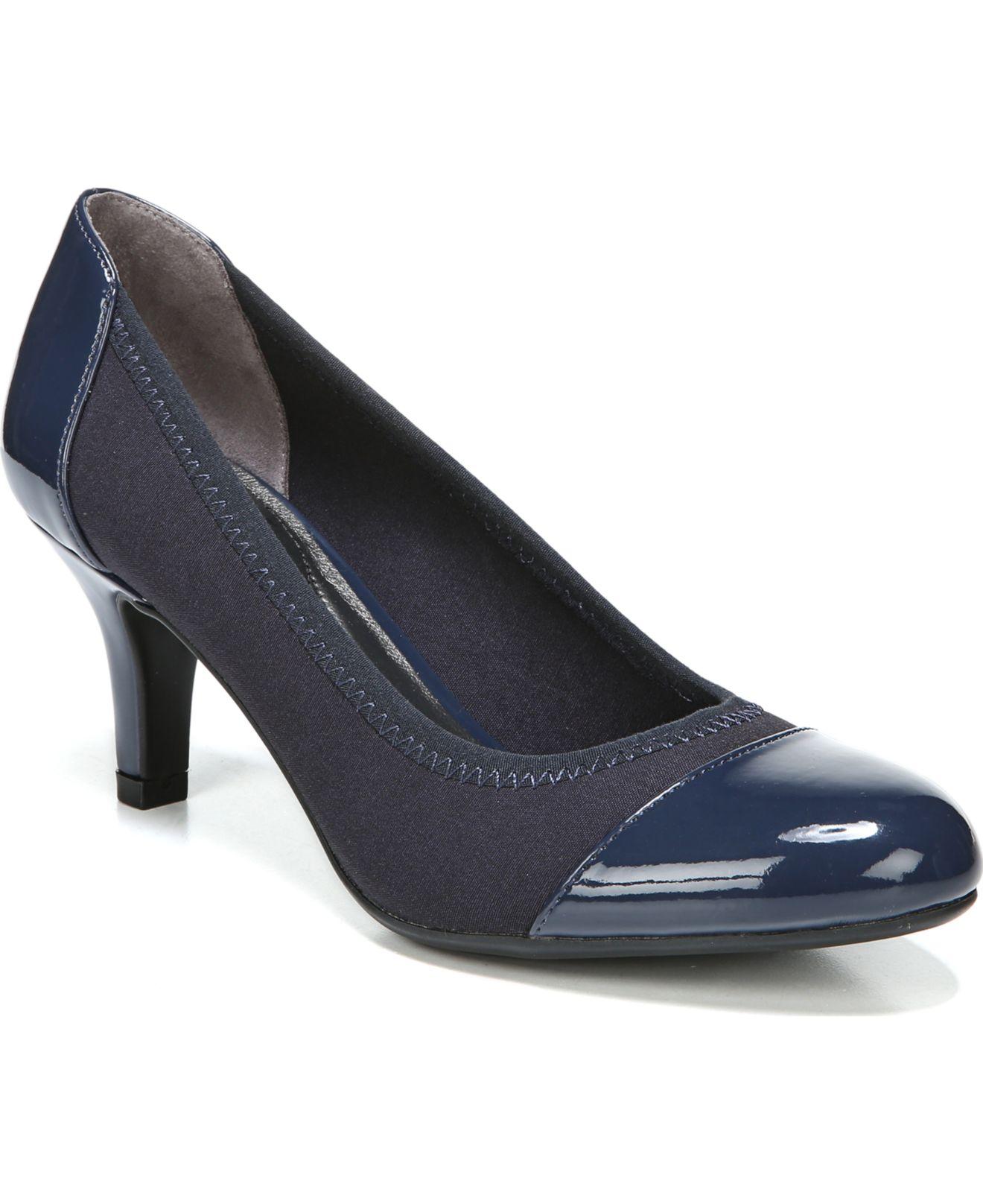 life stride navy pumps