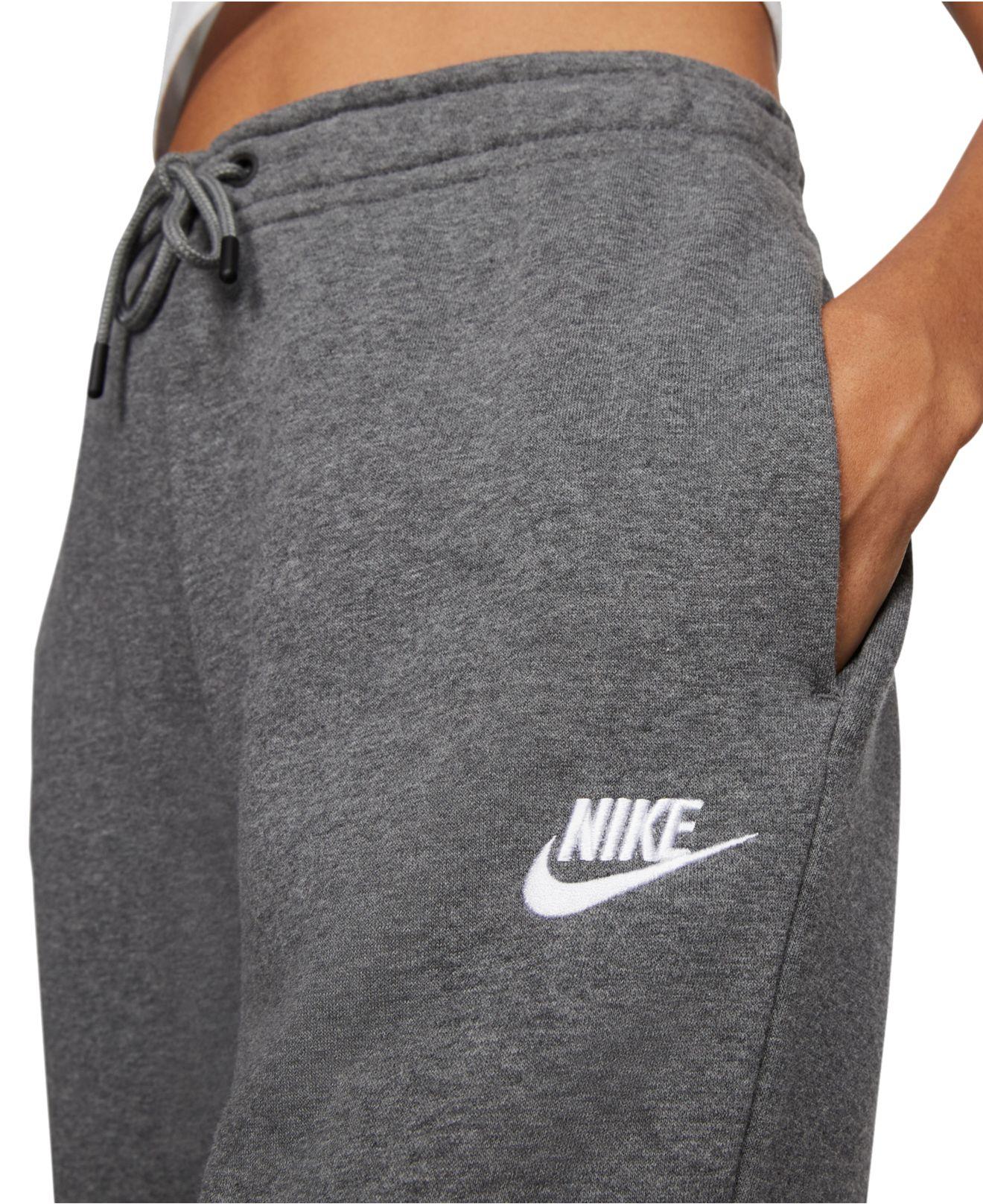 Nike Sportswear Essential Fleece Joggers in Charcoal Heather/White (Gray) |  Lyst