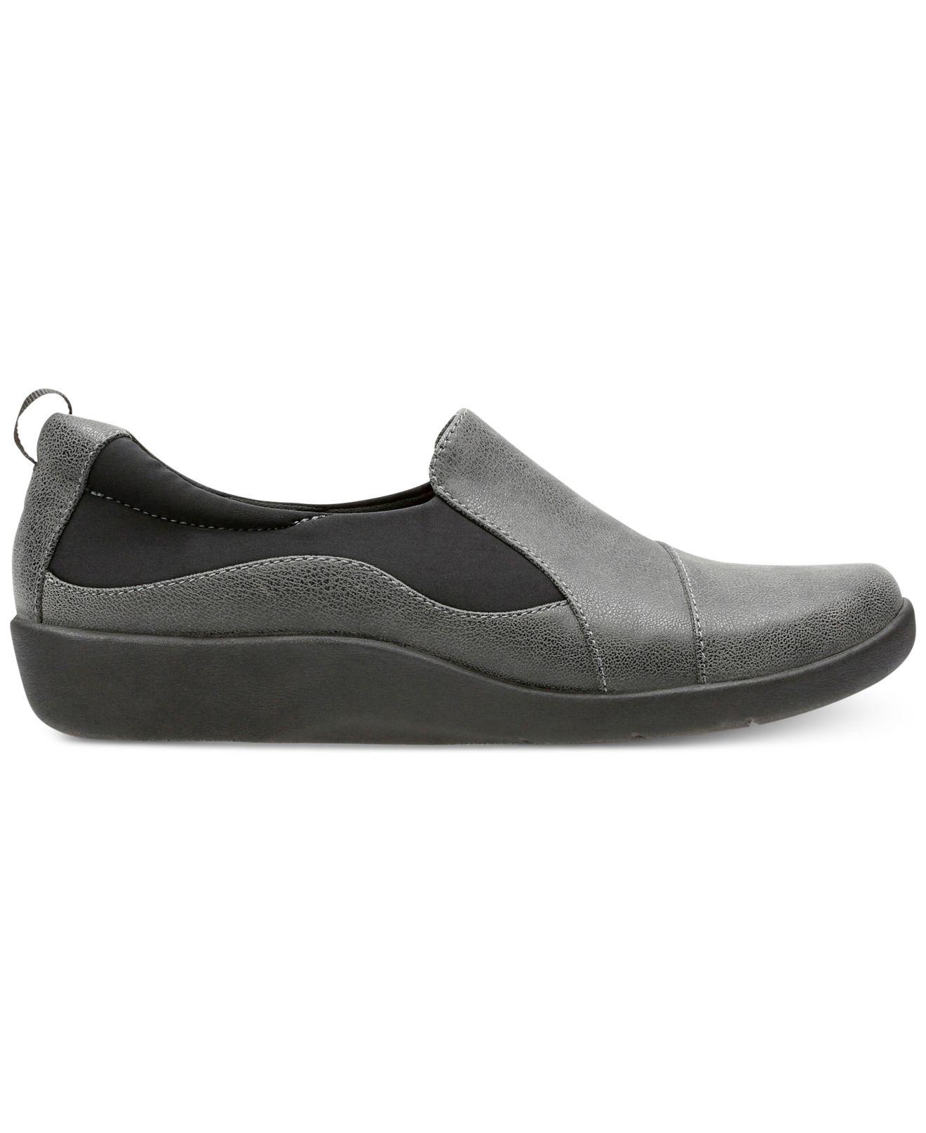 Clarks Cloudsteppers Sillian Paz Slip-on in Gray | Lyst