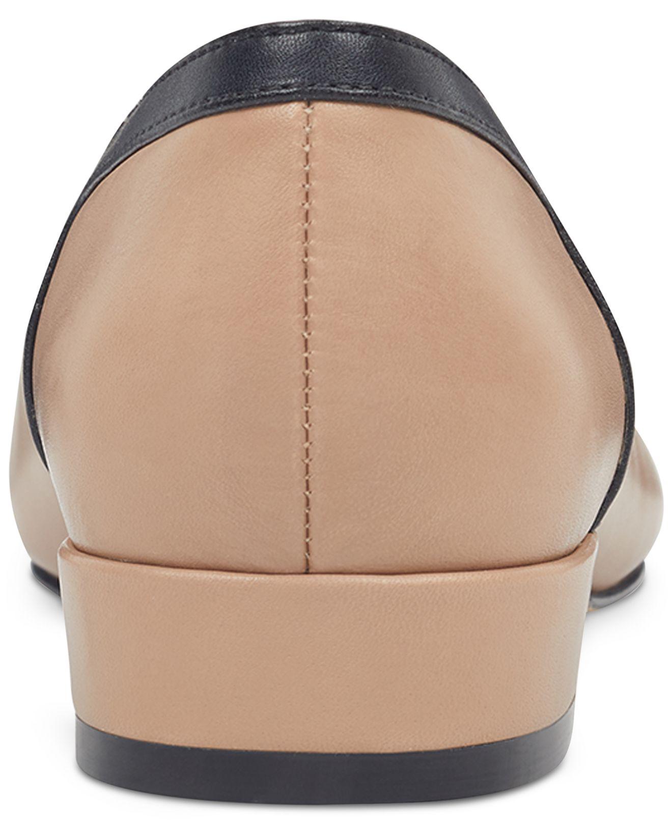 nine west fautif flat
