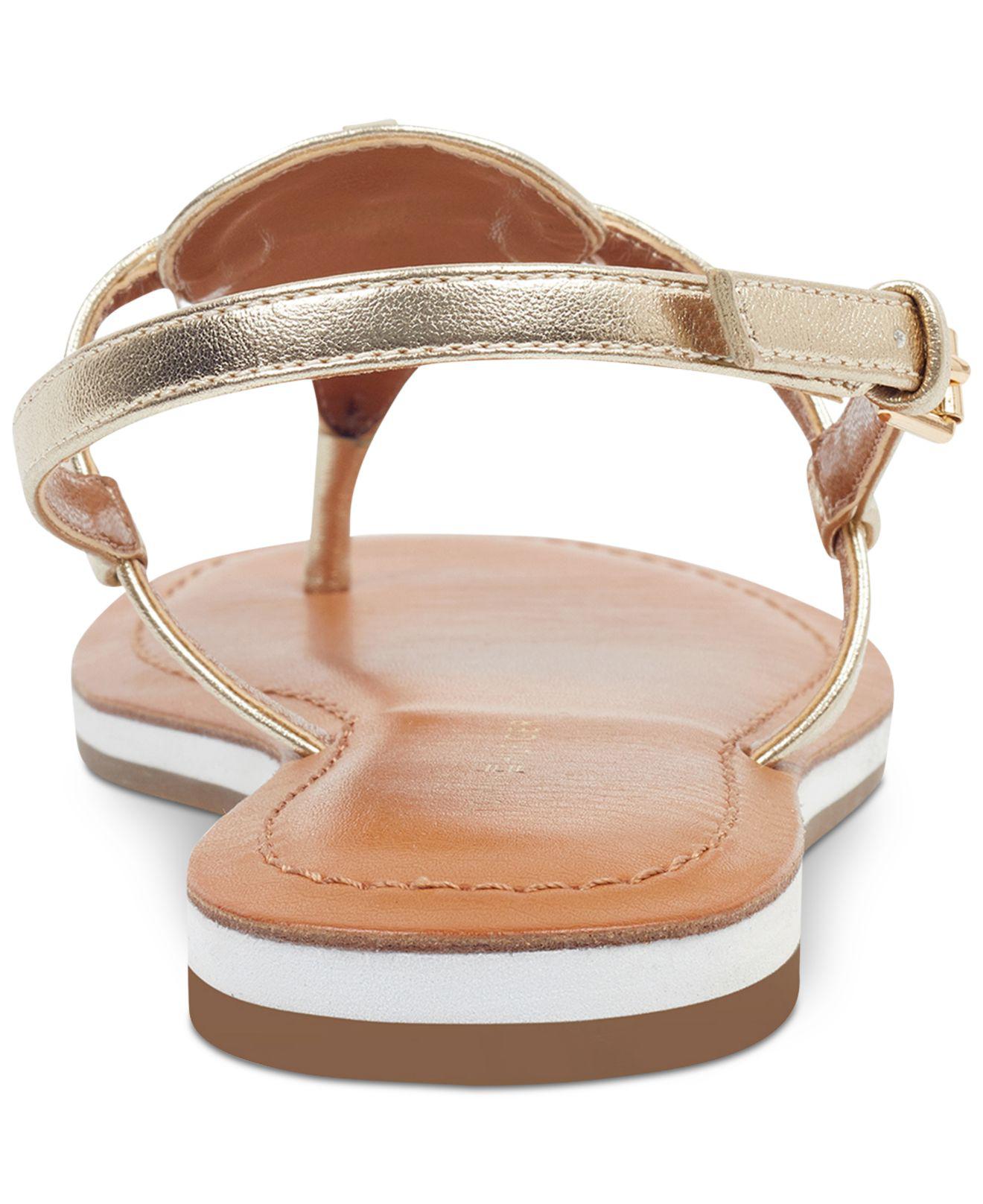 Tommy Hilfiger Genei Slingback Thong Sandals in Gold (Metallic) - Lyst