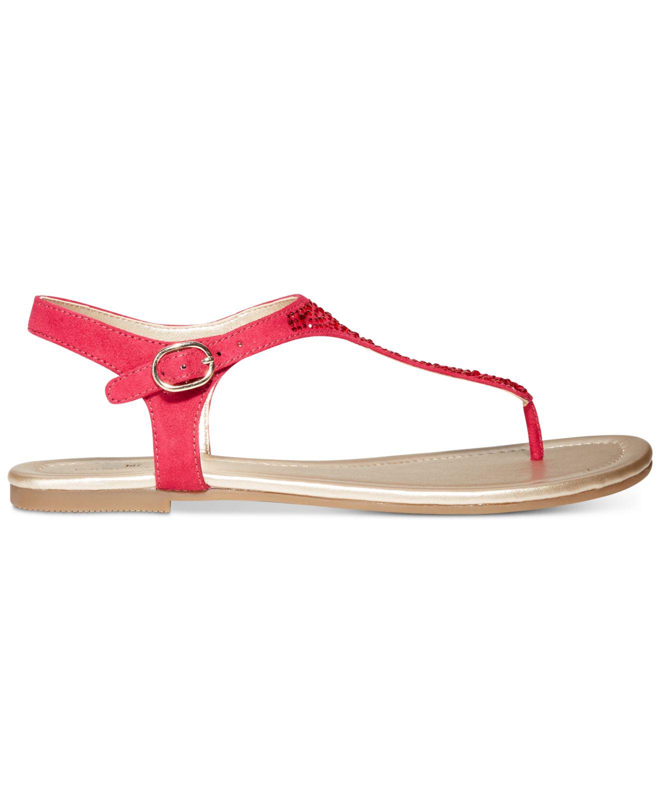 kyrie sandals