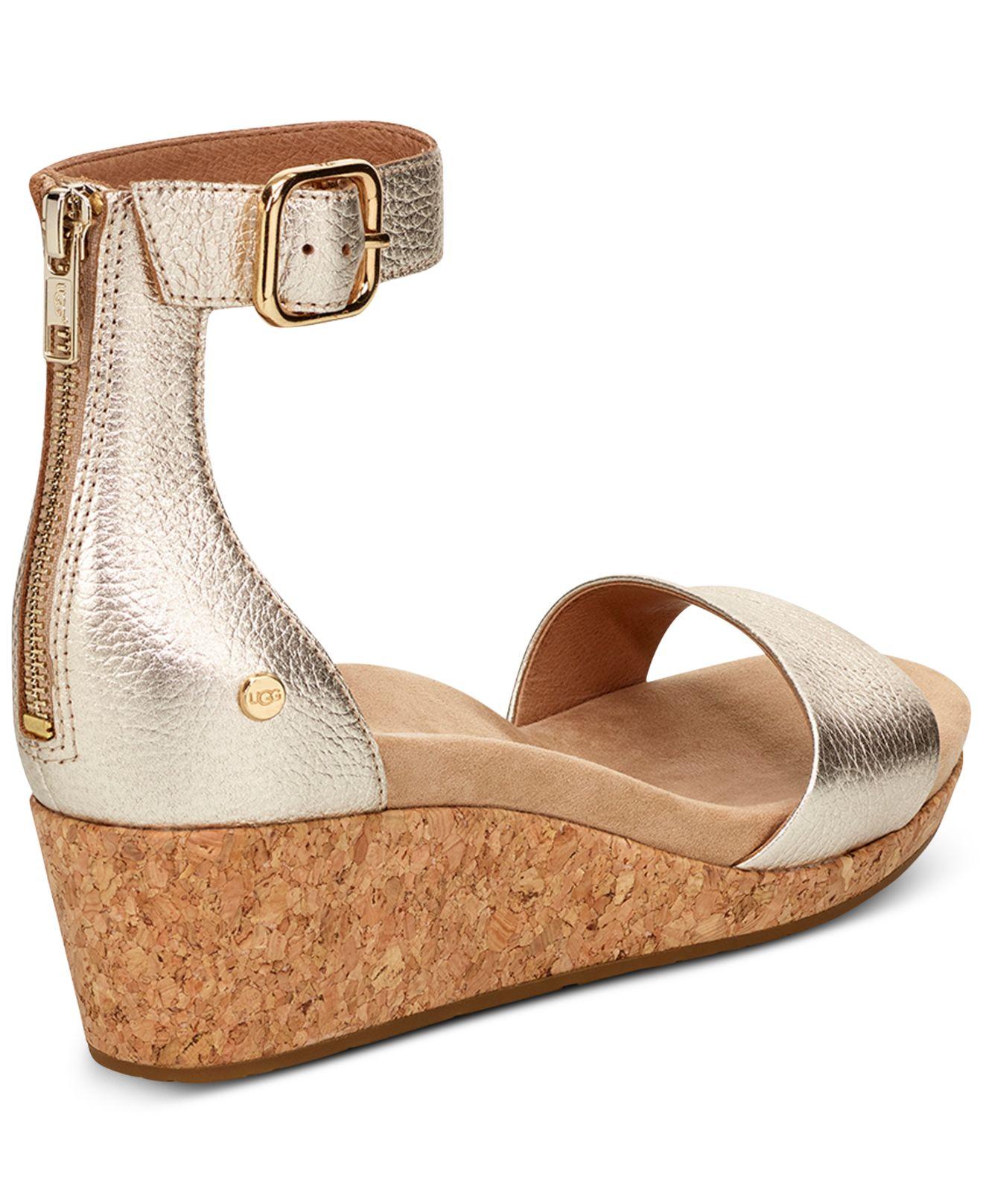UGG Zoe Leather Wedge Sandals in Gold (Metallic) | Lyst