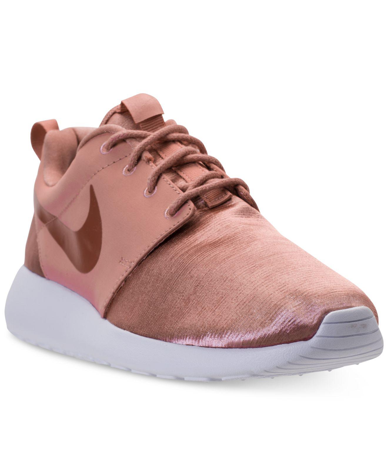 Nike Synthetic Roshe One Premium Casual 