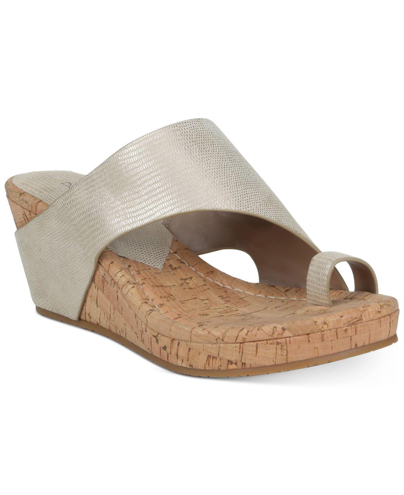 donald pliner gyer wedge sandal black