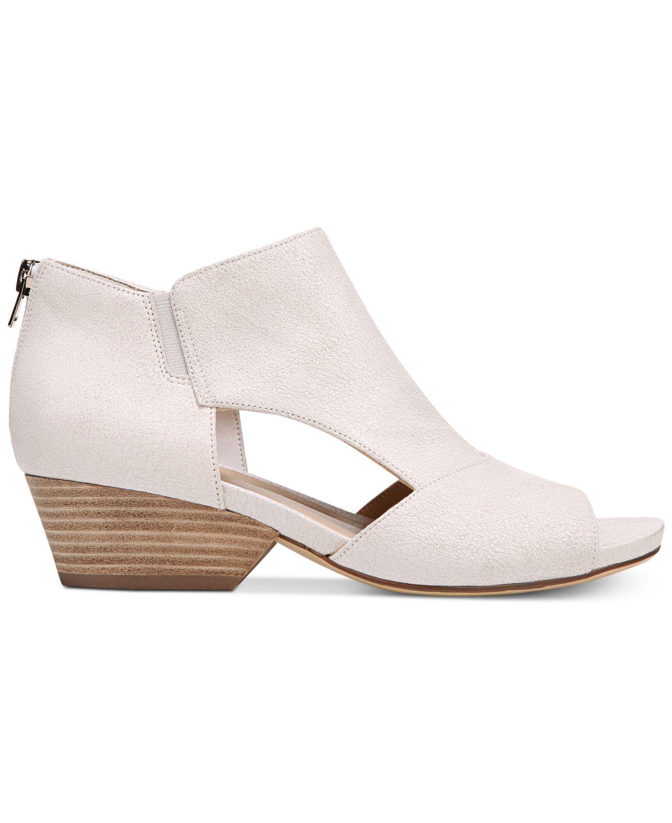 naturalizer greyson peep toe