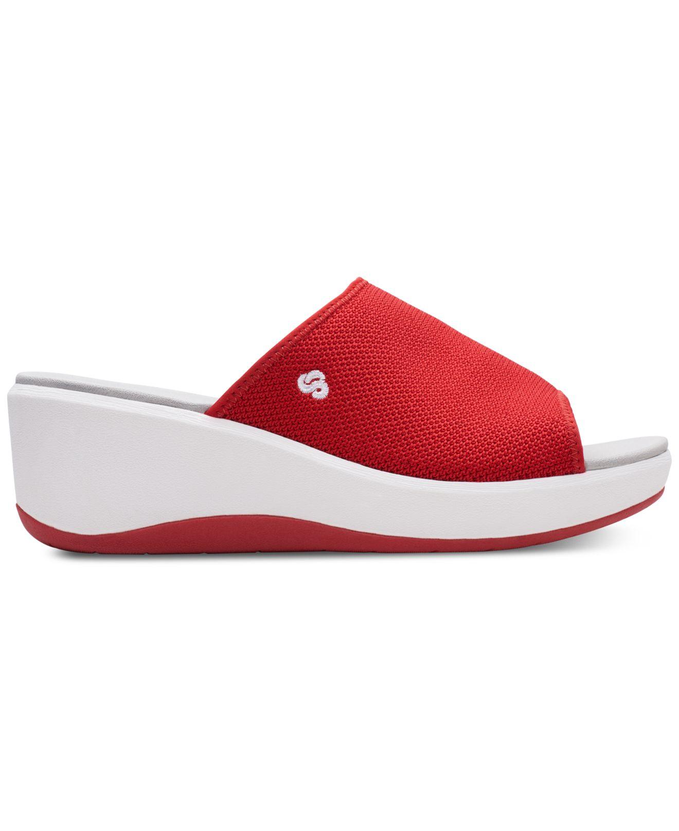 Clarks Cloudsteppers Step Cali Bay Slide Sandals in Red | Lyst