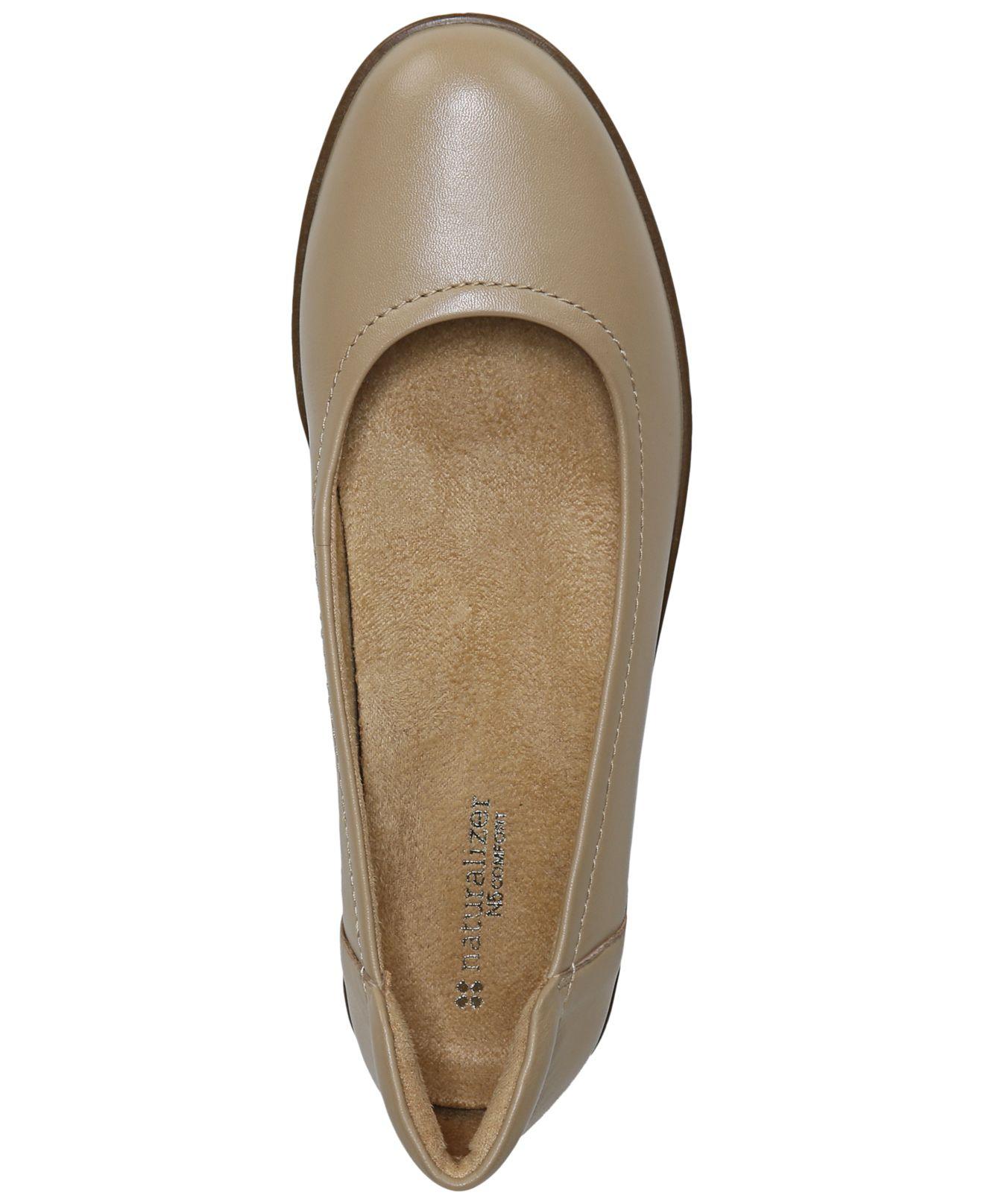 naturalizer nude flats