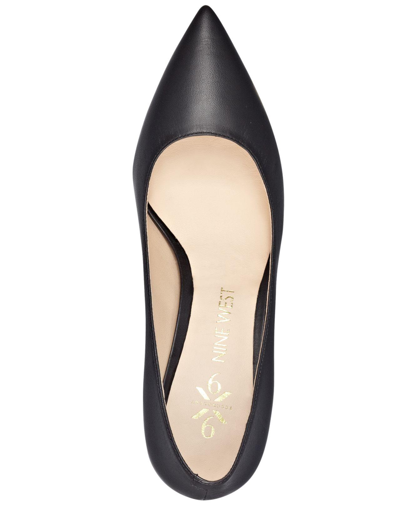 nine west soho classic pumps