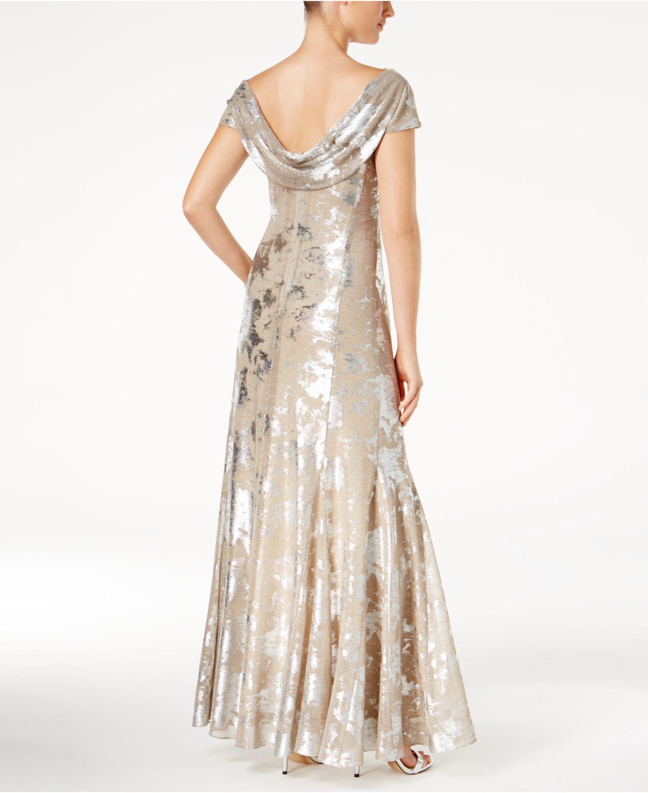 Metallic Cap-sleeve Gown 