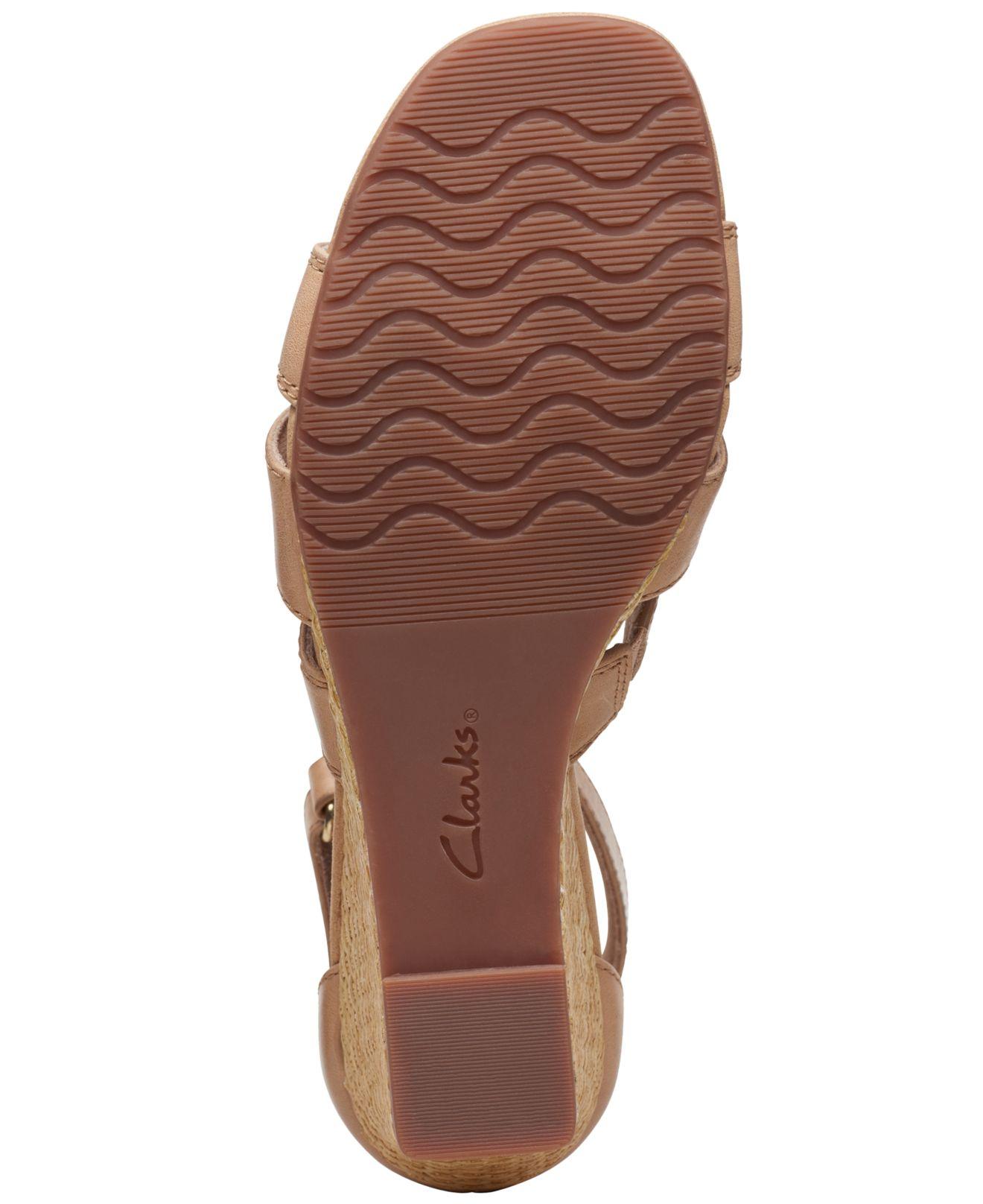 Clarks Kyarra Joy Ankle-strap Woven Wedge Sandals in Brown | Lyst