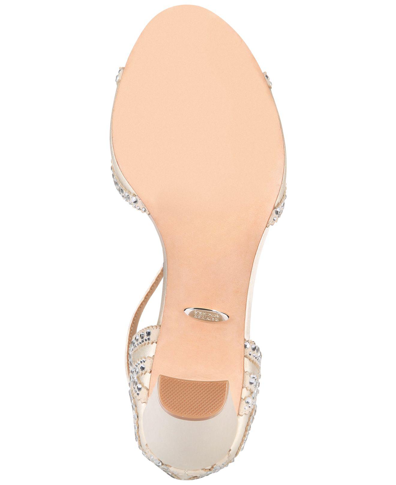 badgley mischka block heel ivory