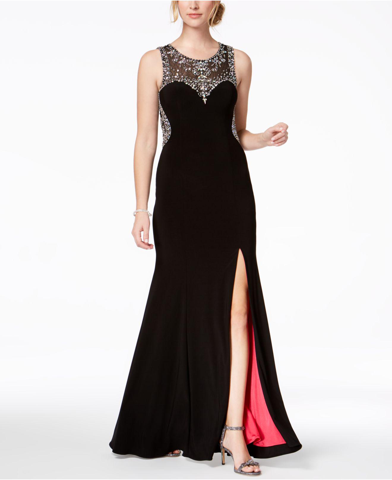 Betsy & Adam Embellished Contrast-lined Gown in Black | Lyst