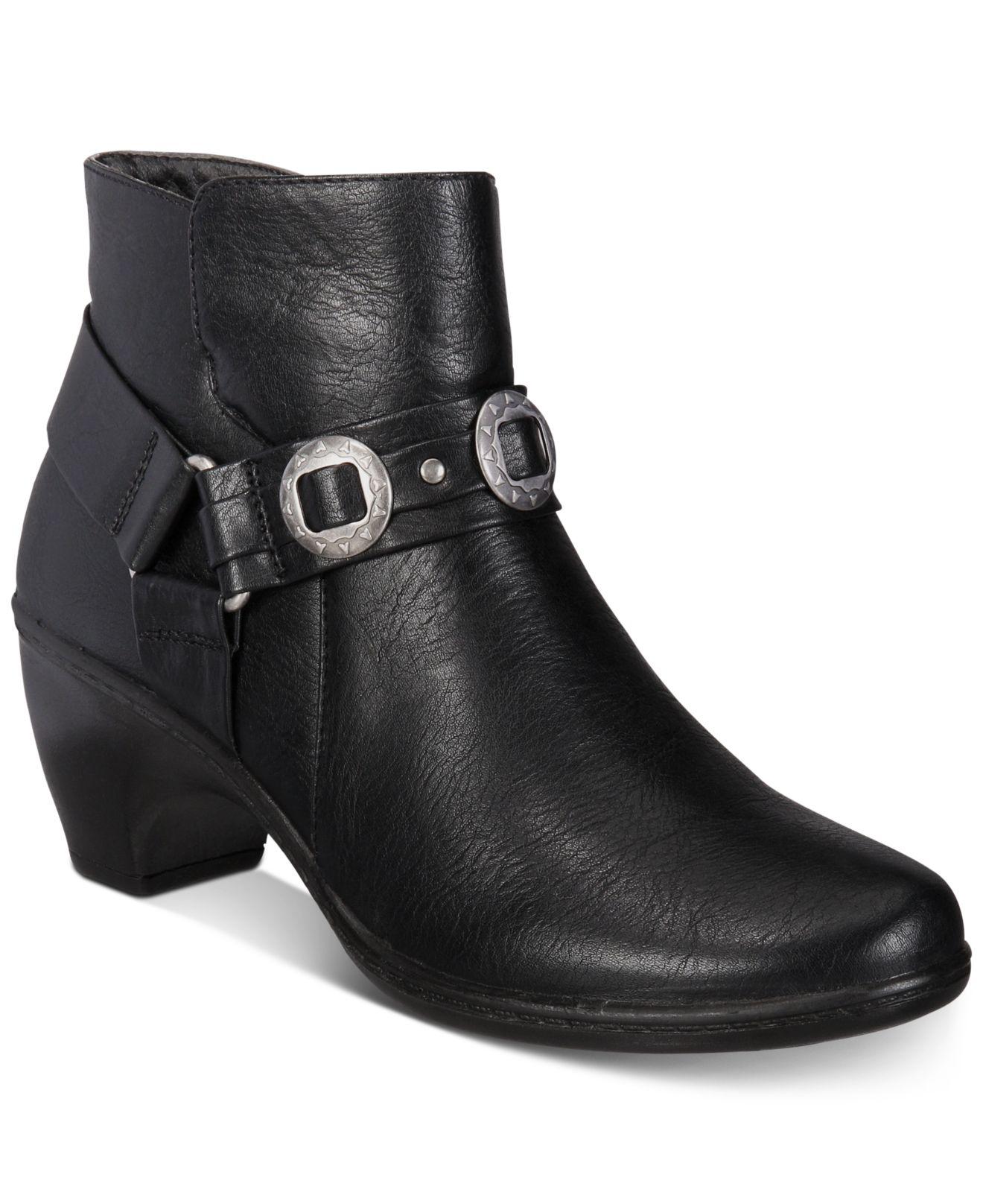 Easy Street Womens Bailey Ankle Boot