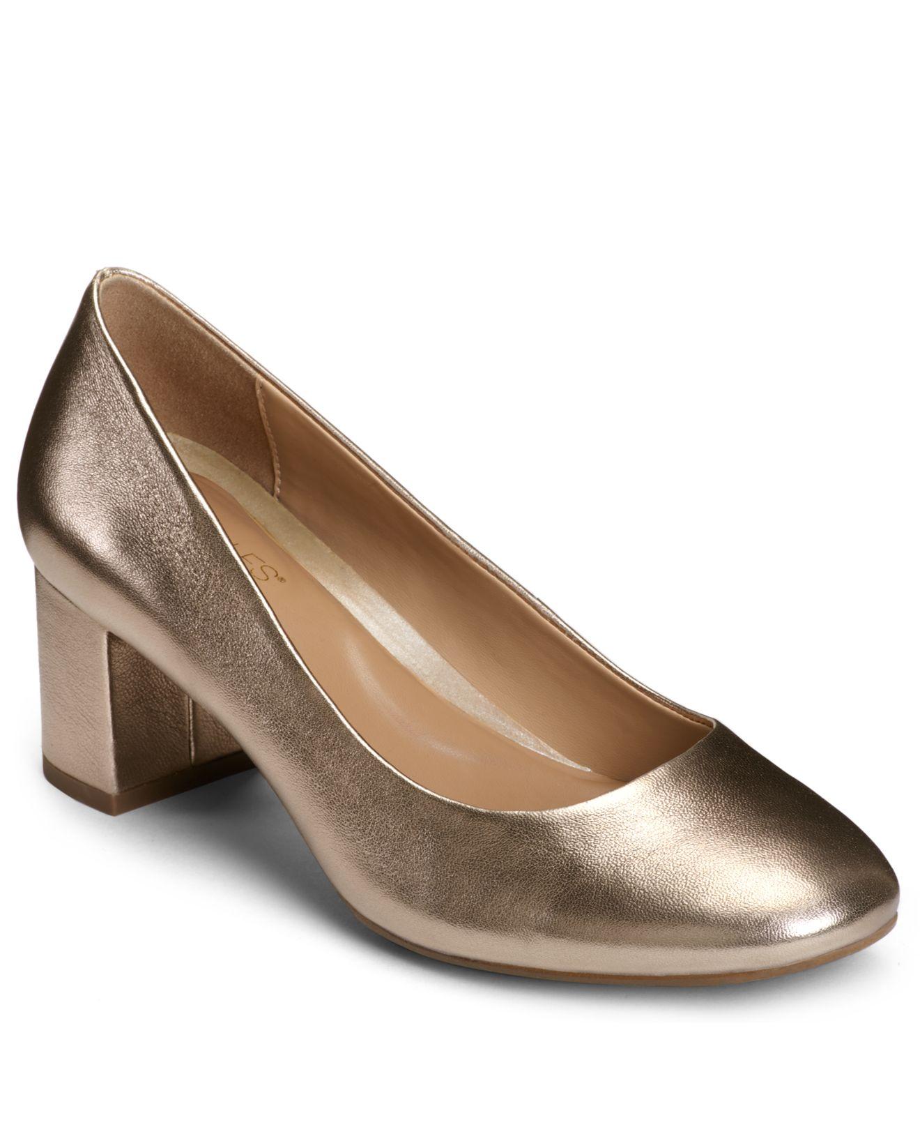 aerosoles eye candy pump