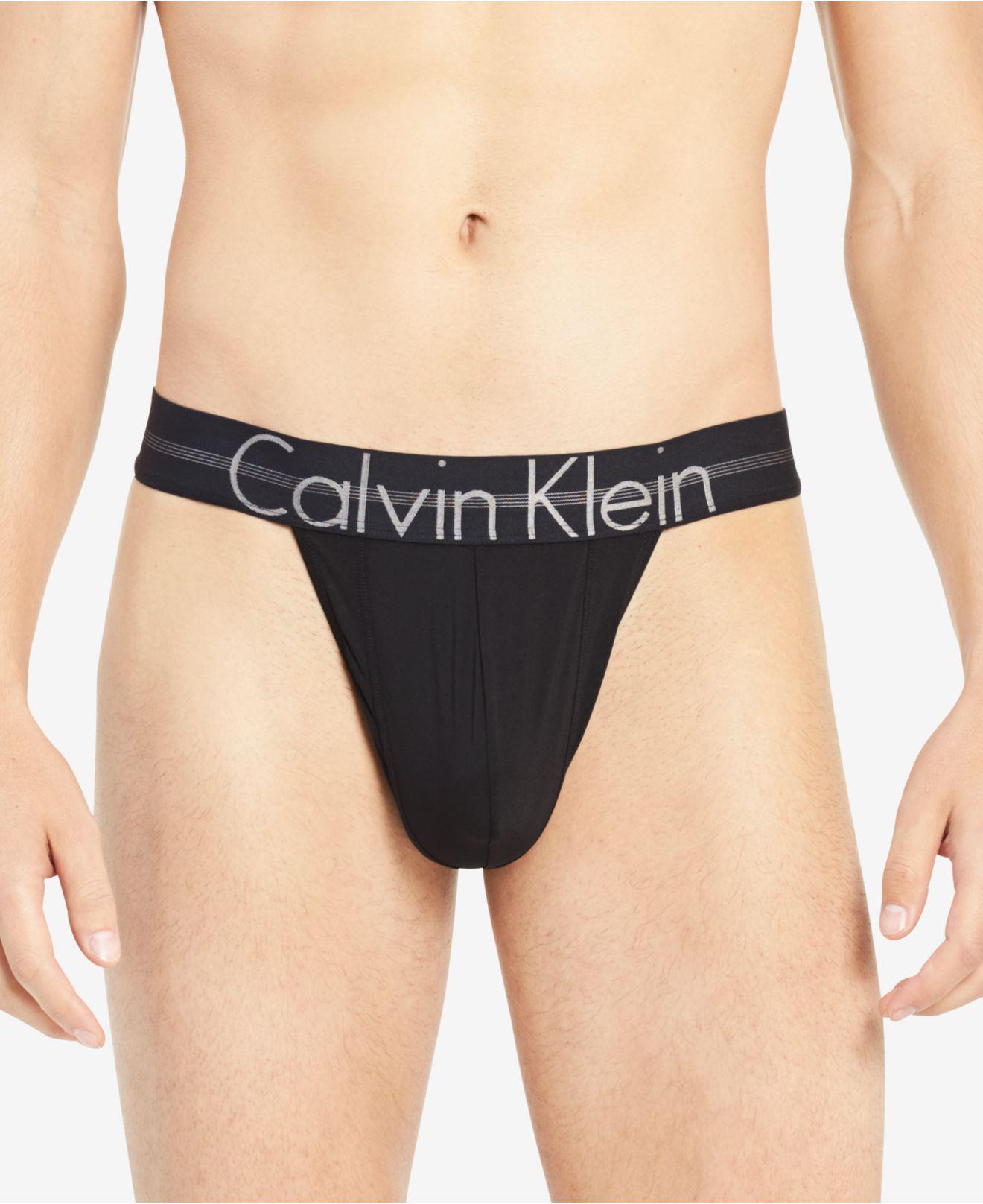 Calvin Klein Synthetic Focused Fit Thong in Black for Men | Lyst