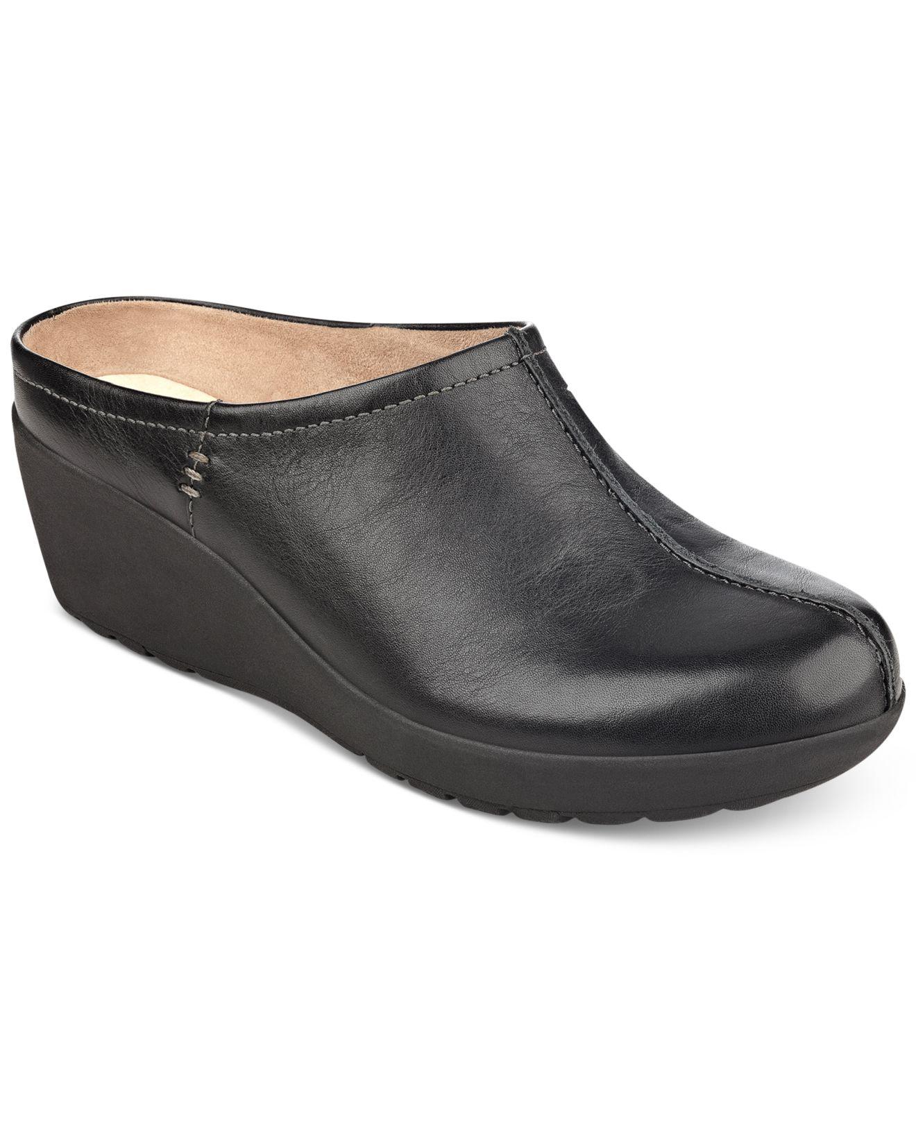 easy spirit mules size 9