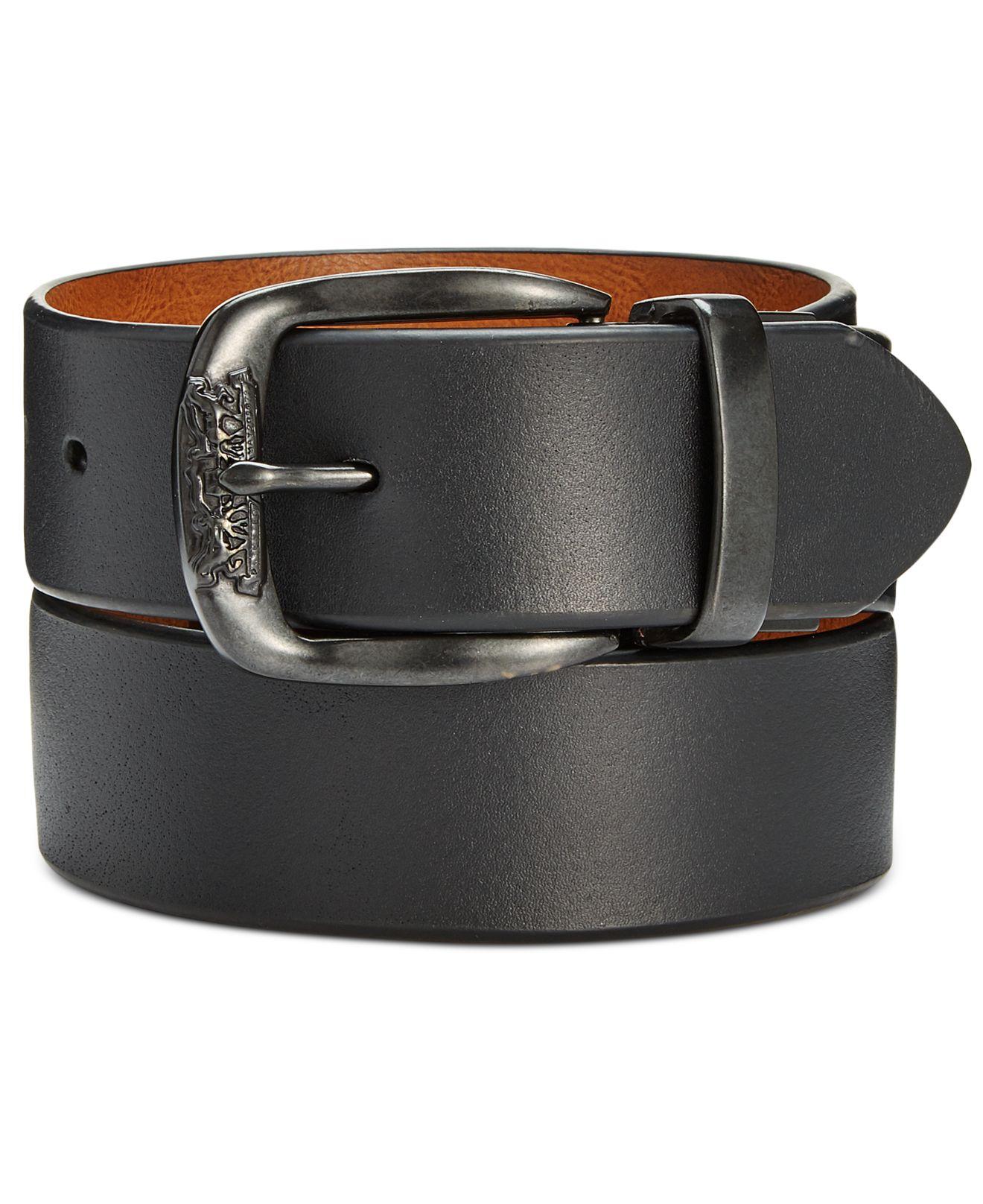 Levi's Men's Smooth Leather Reversible Belt in Black/Tan (Black) for