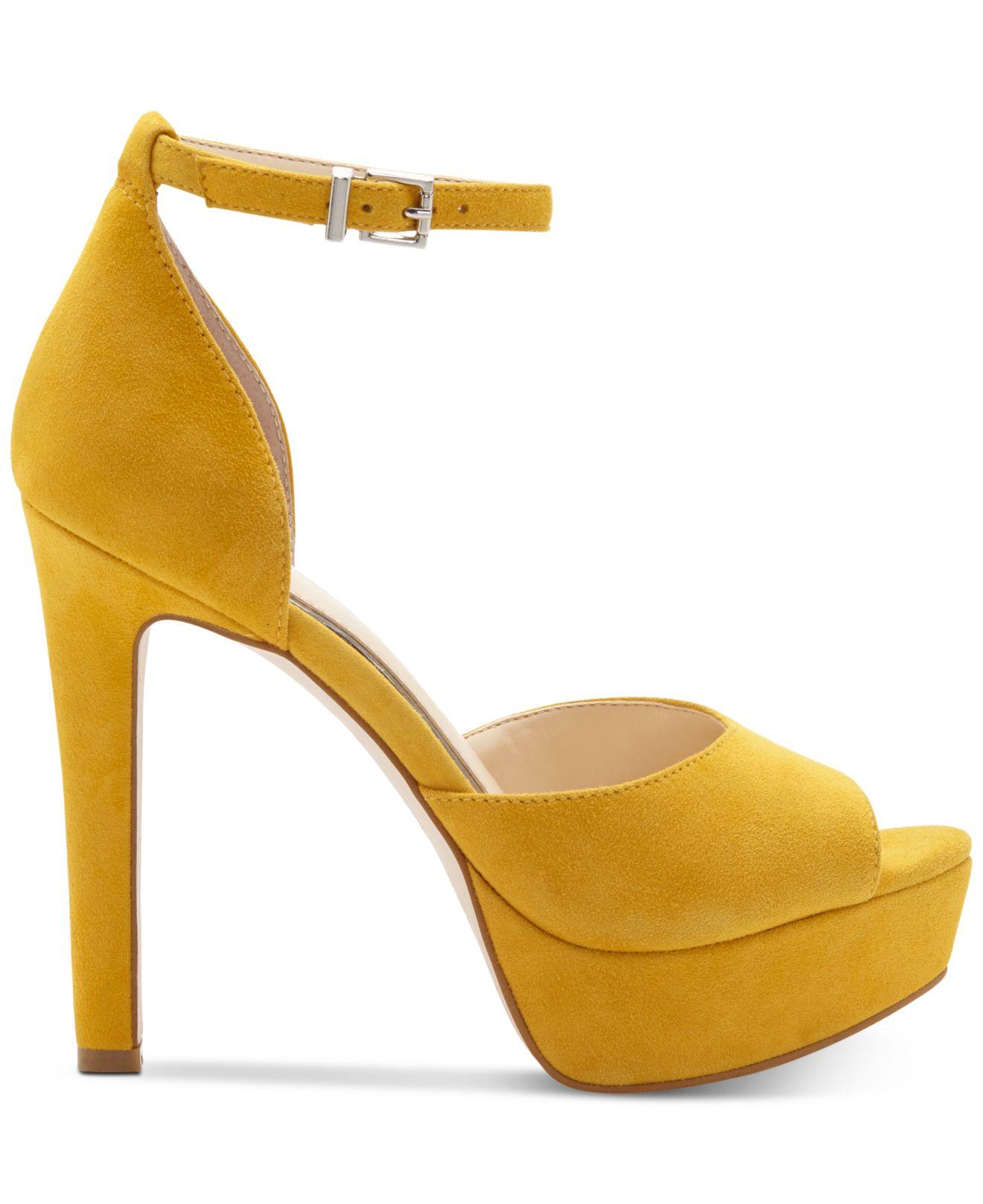 jessica simpson beeya platform sandals