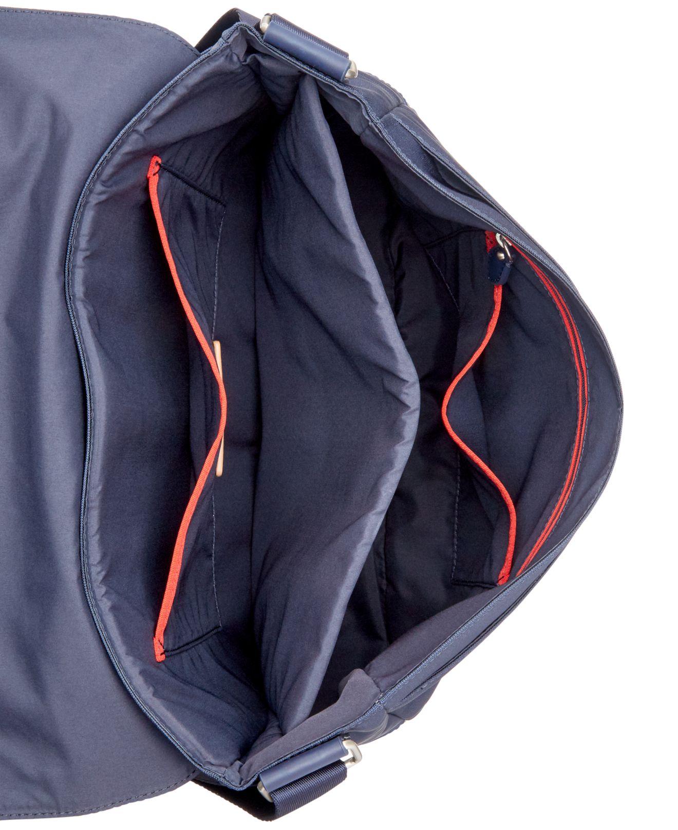 tommy hilfiger jonathan nylon messenger