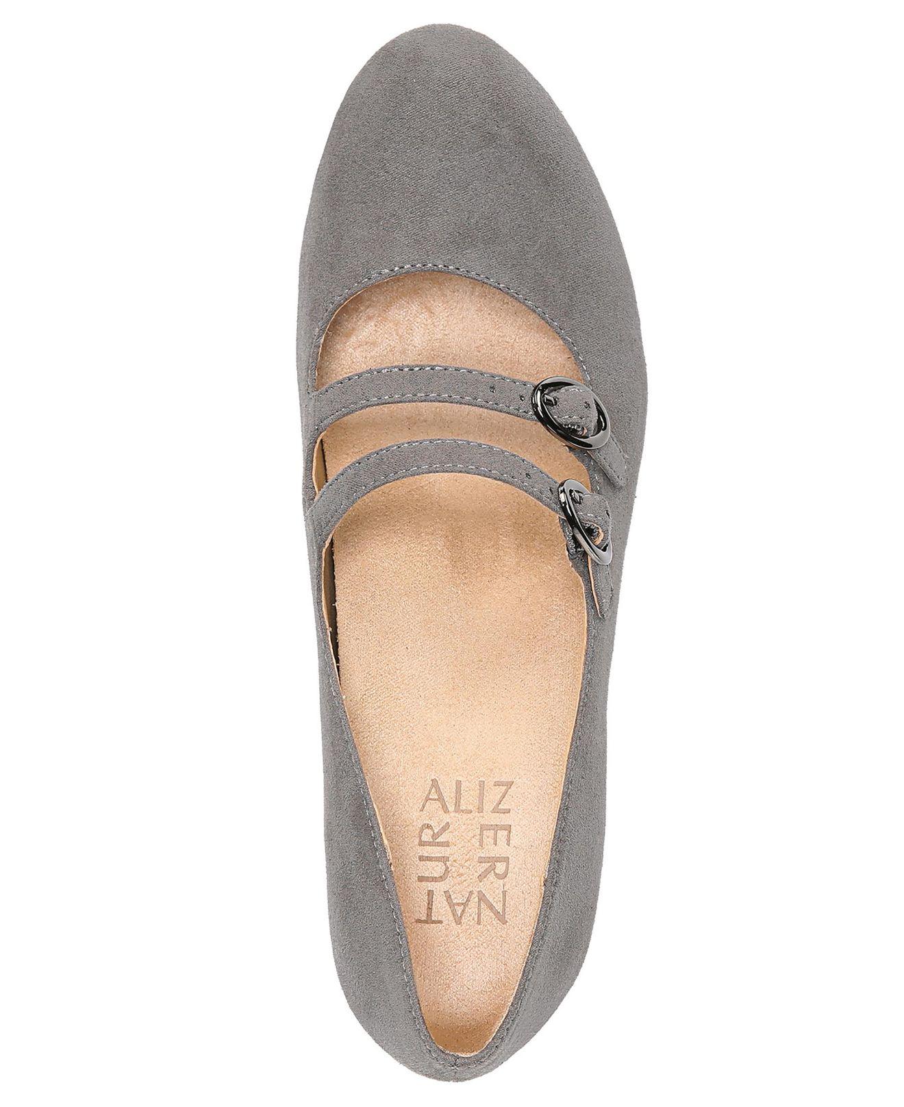 naturalizer prudence