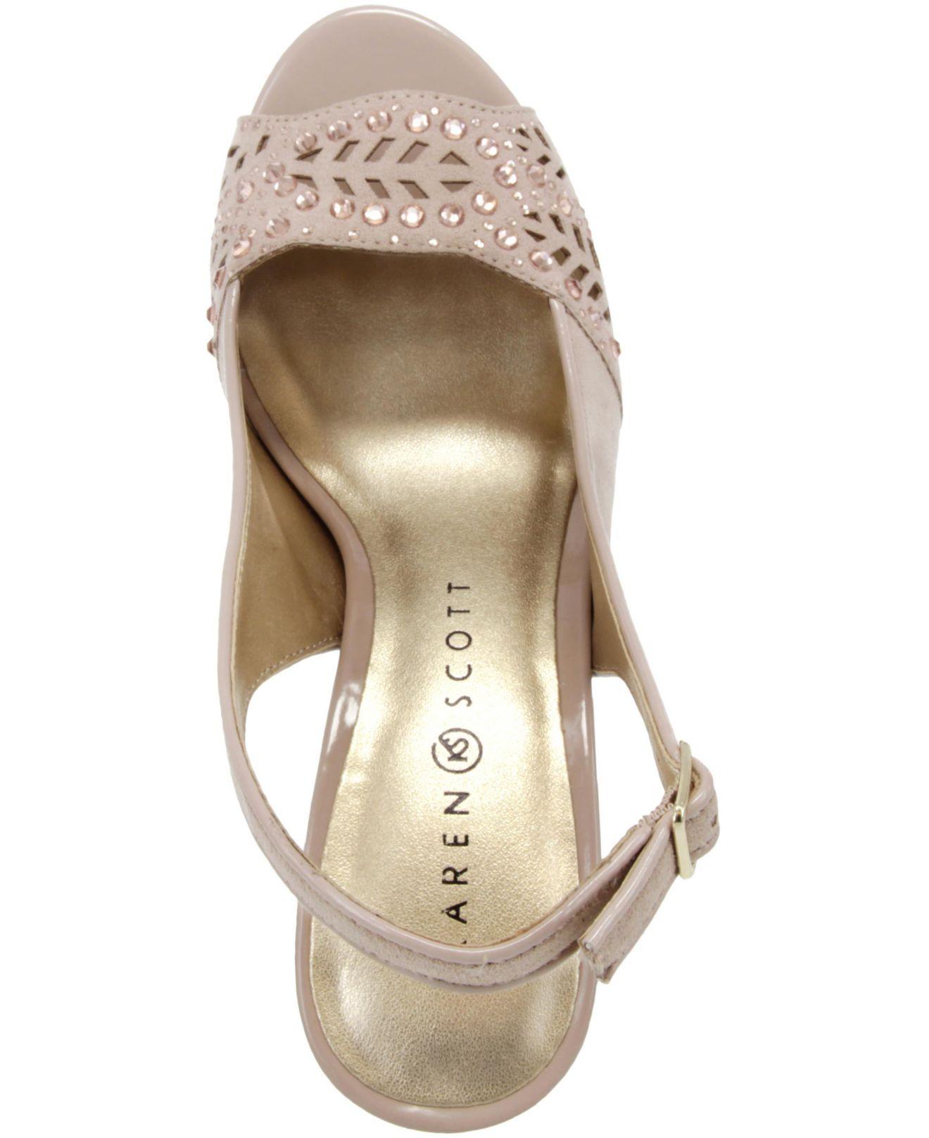 macys nude pumps