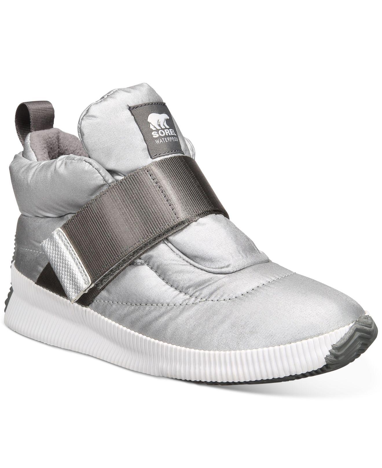 women's out n about sneak puffy strap boots