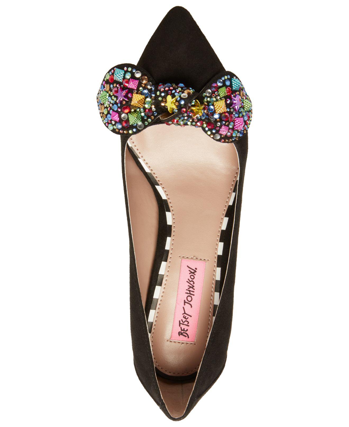 betsey johnson kitten heels