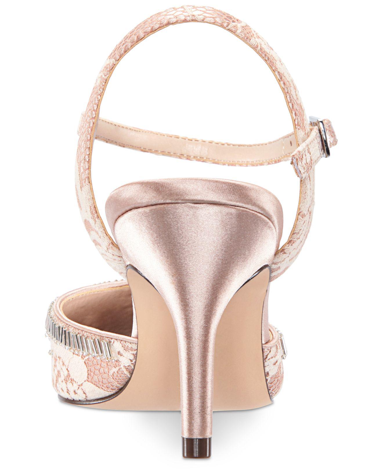 nina thora evening pumps