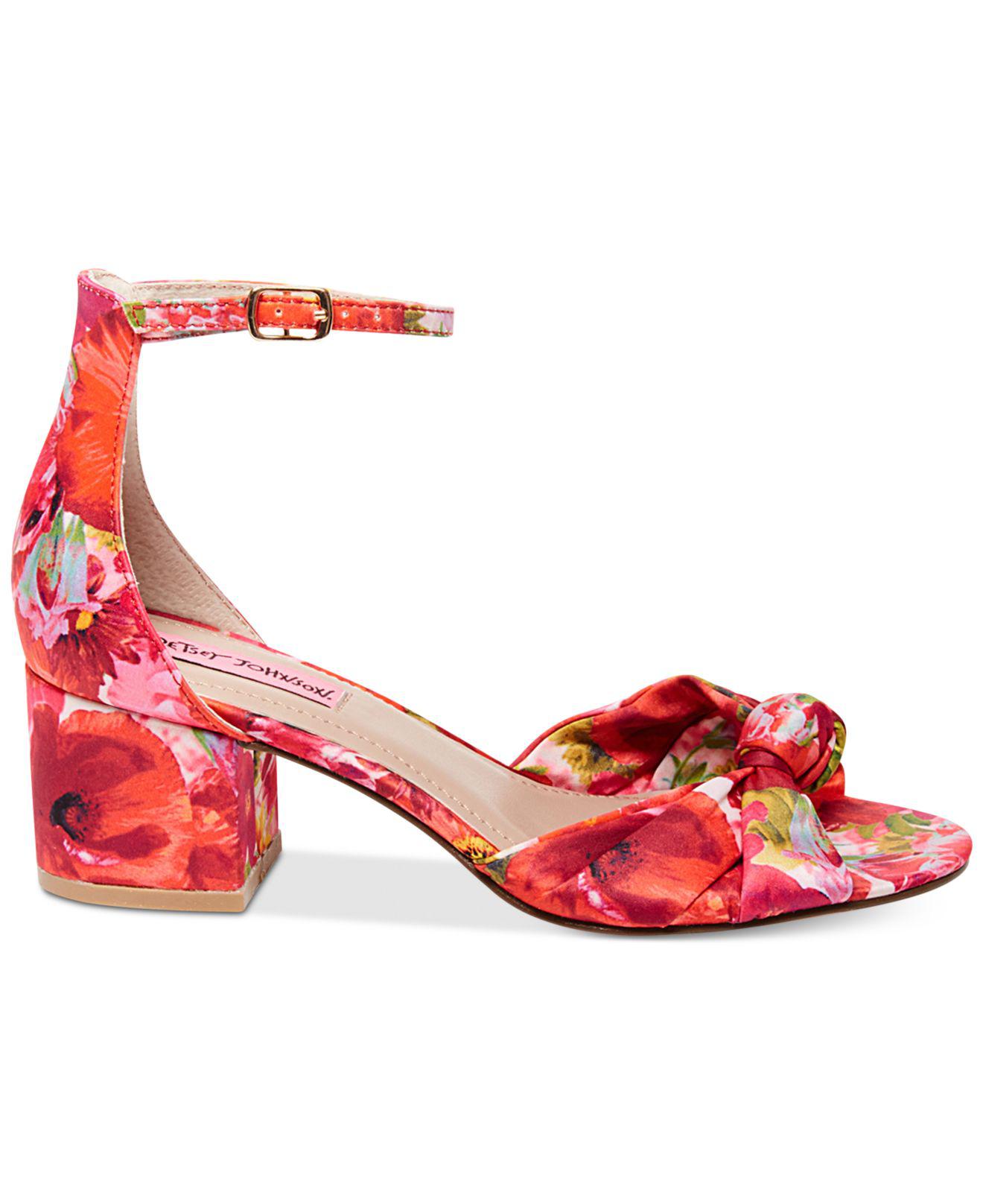Betsey Johnson Ivee Block-heel Sandals in Floral (Red) - Lyst
