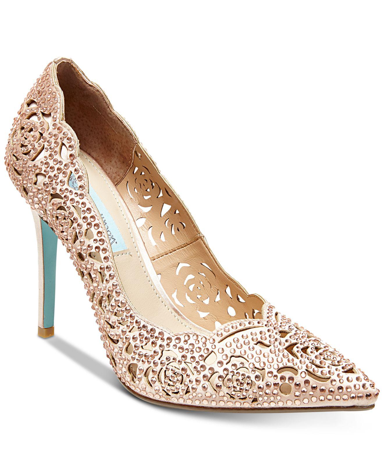 betsey johnson heel