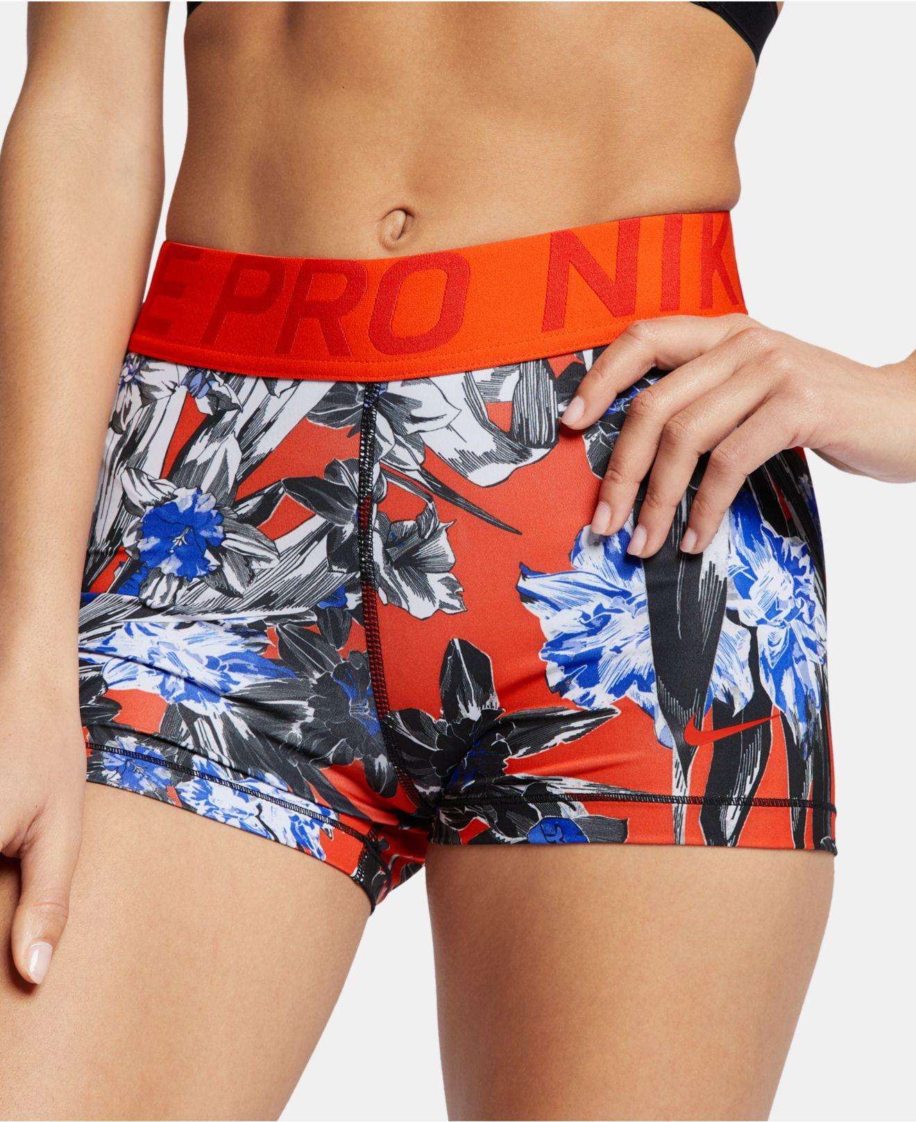 Nike Pro Ultra Femme Printed Shorts in Orange Lyst