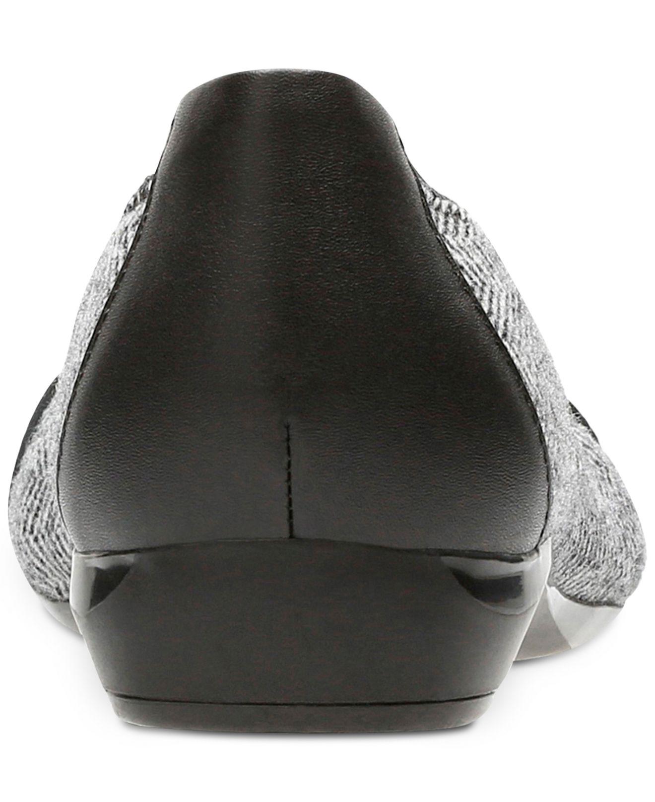 Clarks kinzie light deals