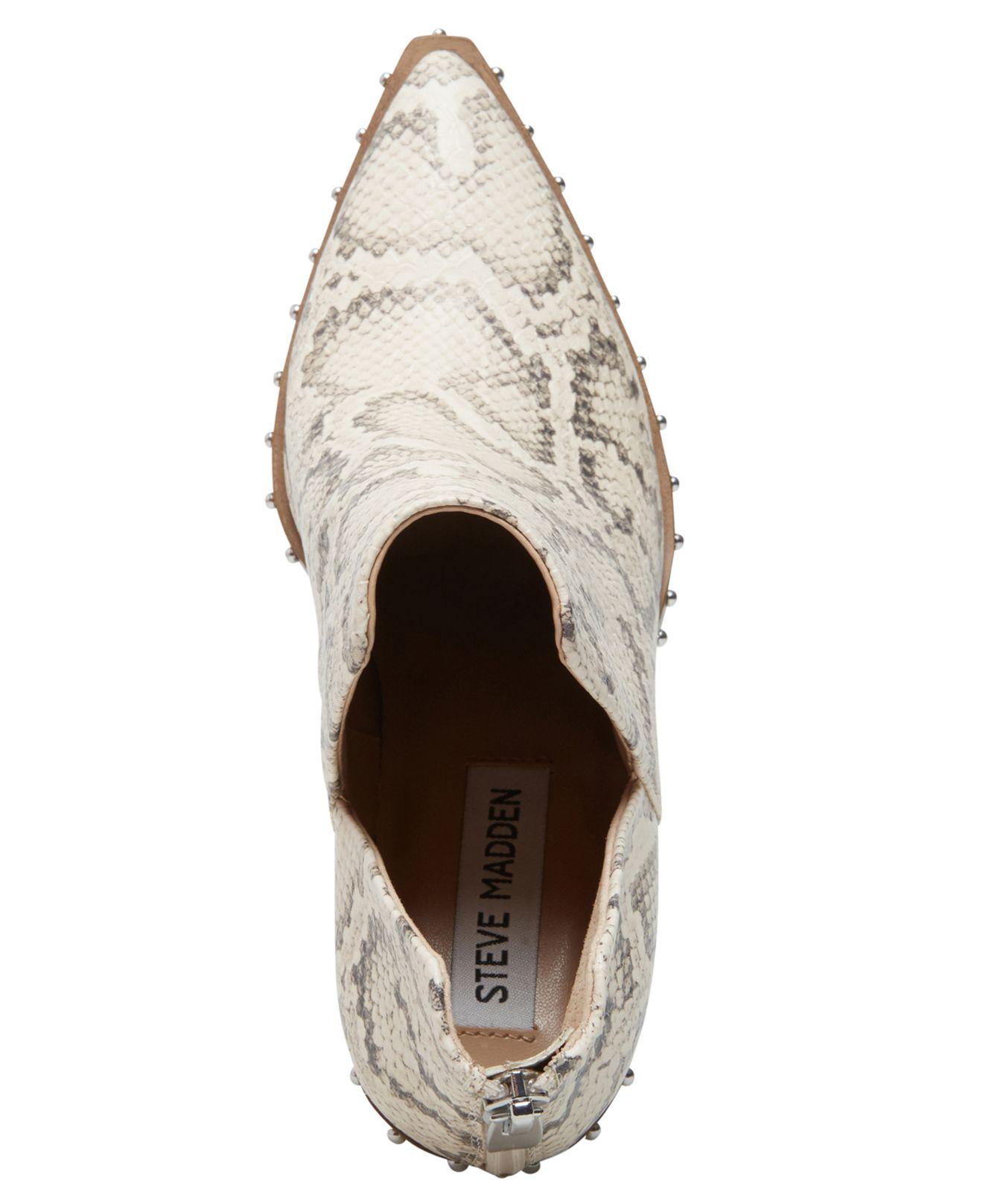 Steve madden alyse hotsell v side booties