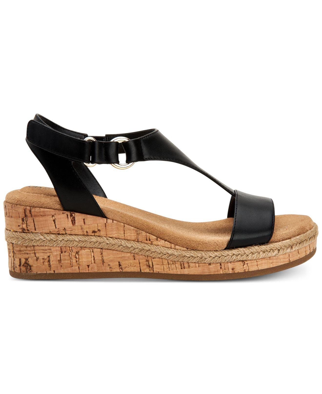 Giani Bernini Terrii Wedge Sandals, Created For Macy's in Black - Lyst
