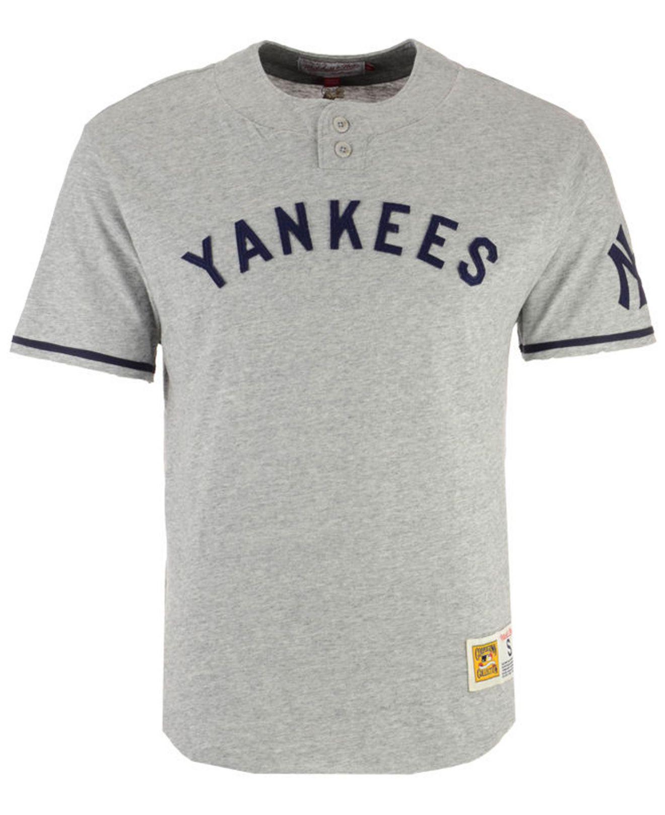 Download Mitchell & Ness New York Yankees Sealed The Victory Henley ...