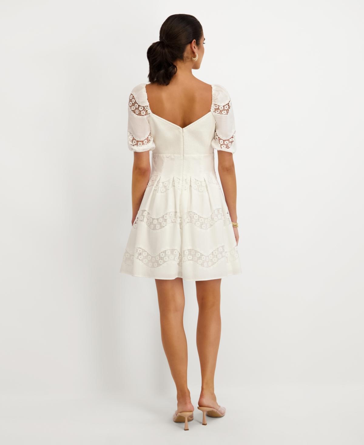 Kensie Embroidered Sweetheart Neck Dress in White | Lyst