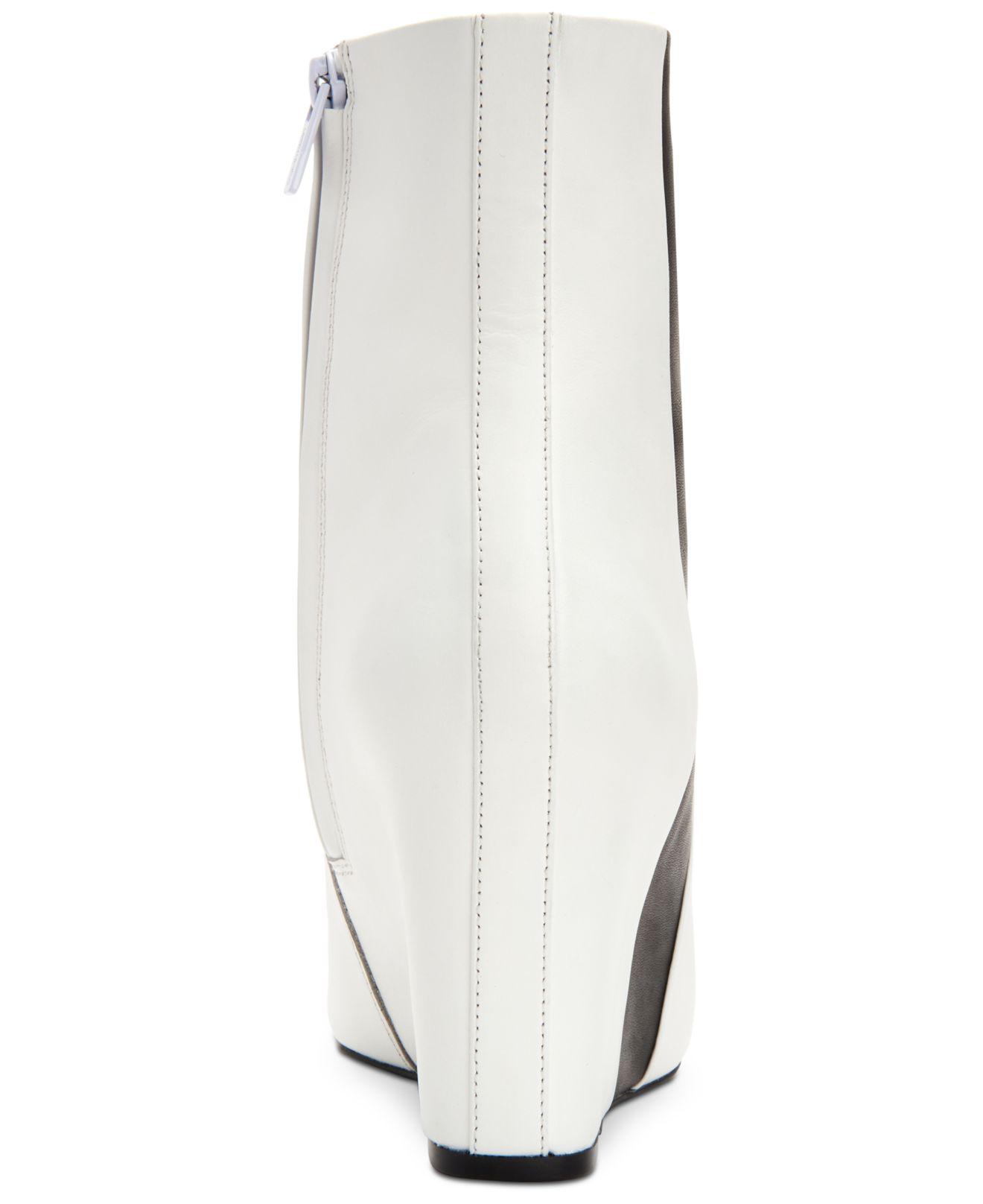 calvin klein women's yvania booties