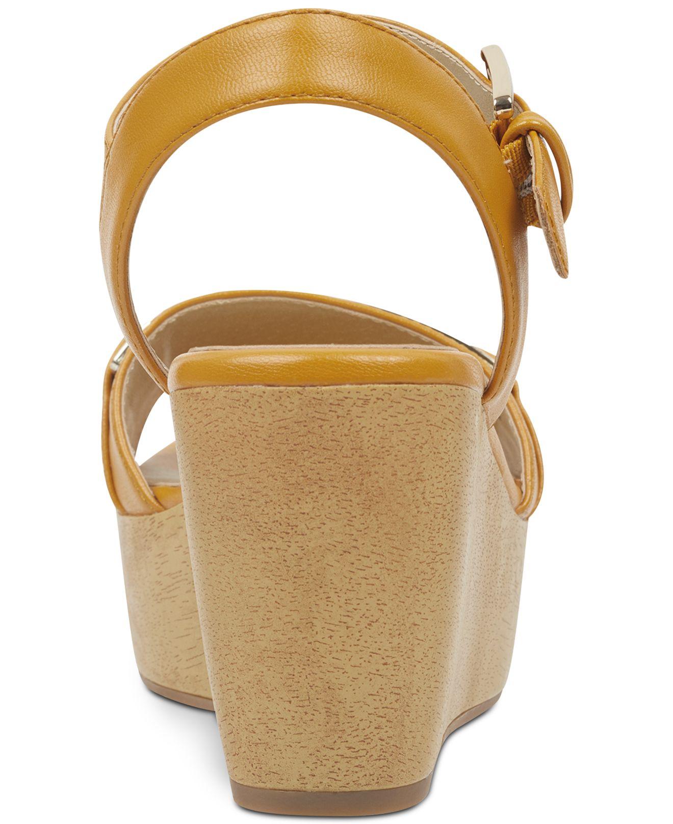 g by guess danna platform wedge sandals