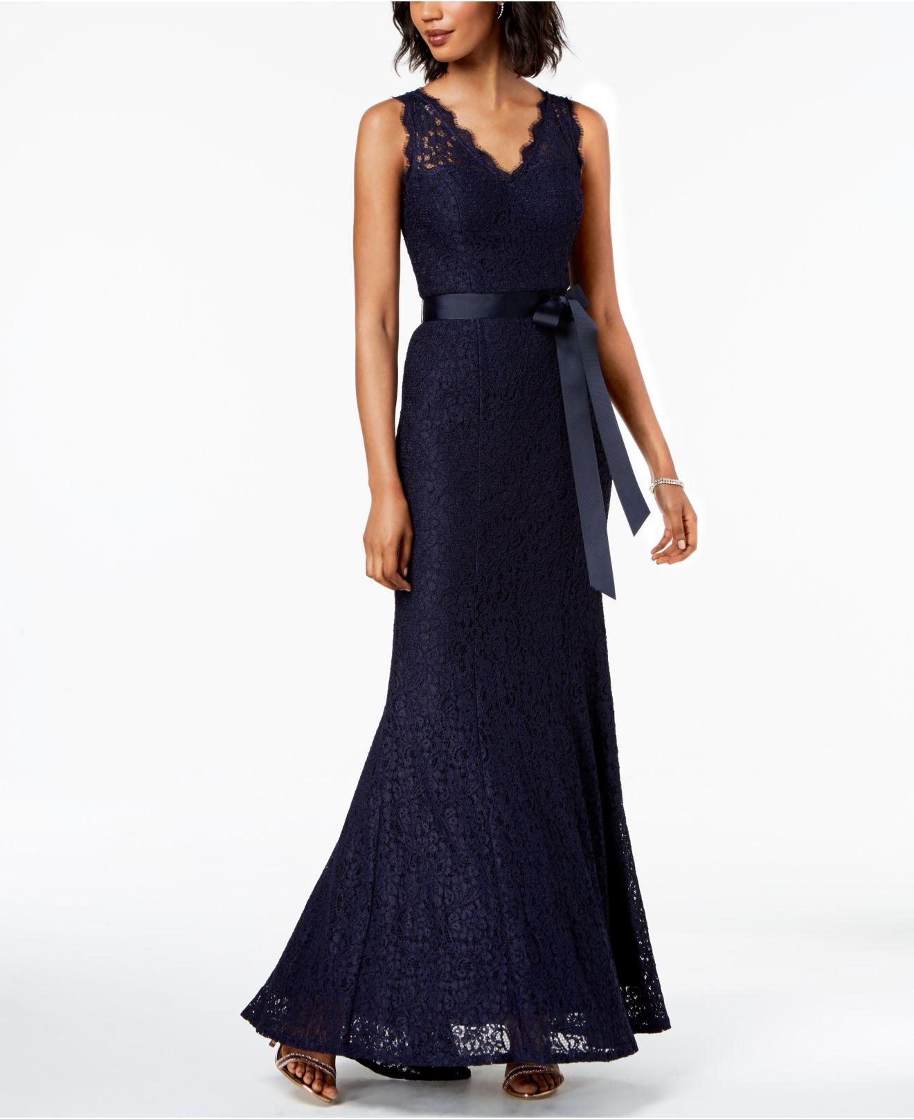 Adrianna Papell Lace V-neck Satin Sash Gown in Navy (Blue) - Lyst