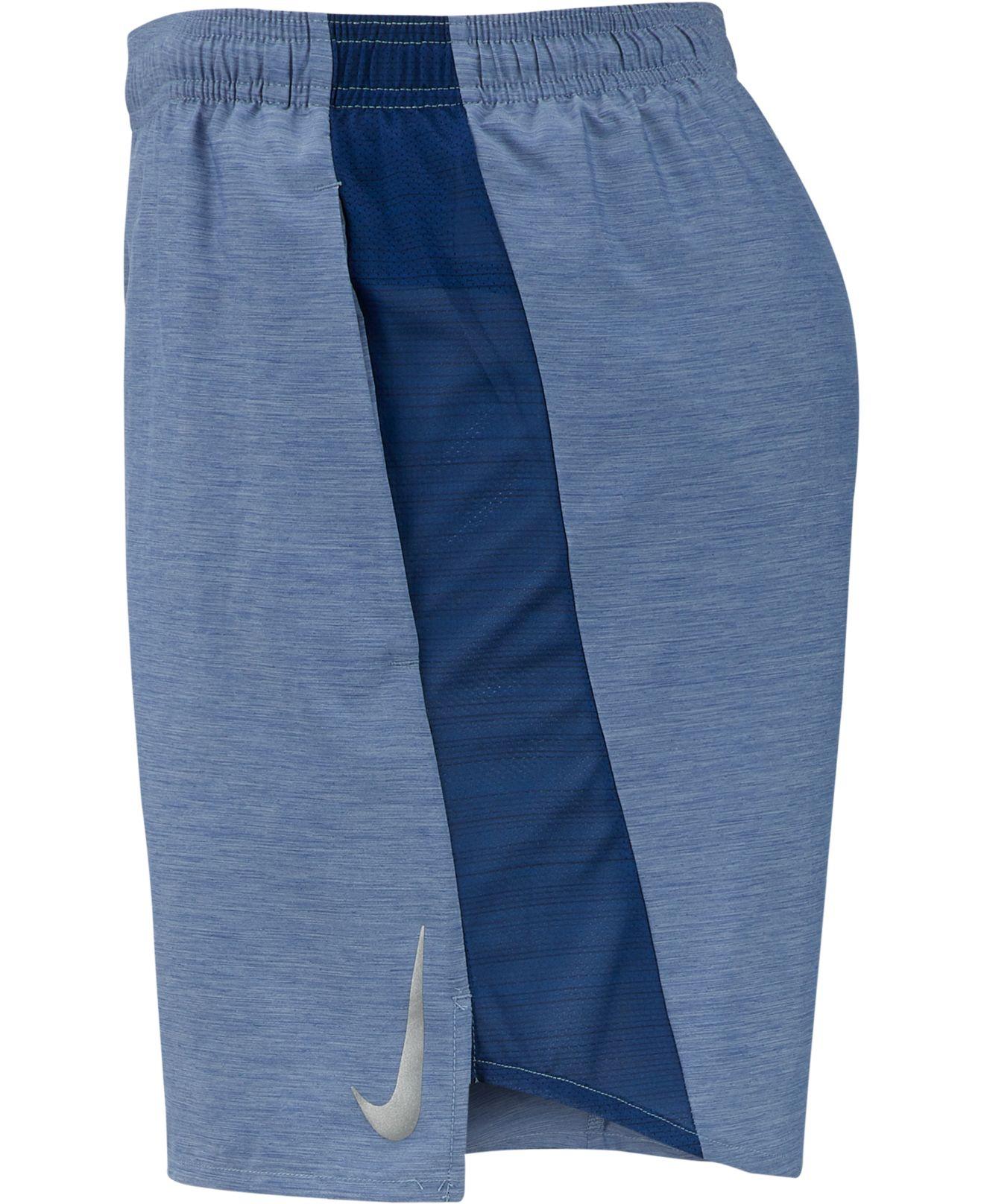 Nike Challenger 7 Inch Shorts in Blue 