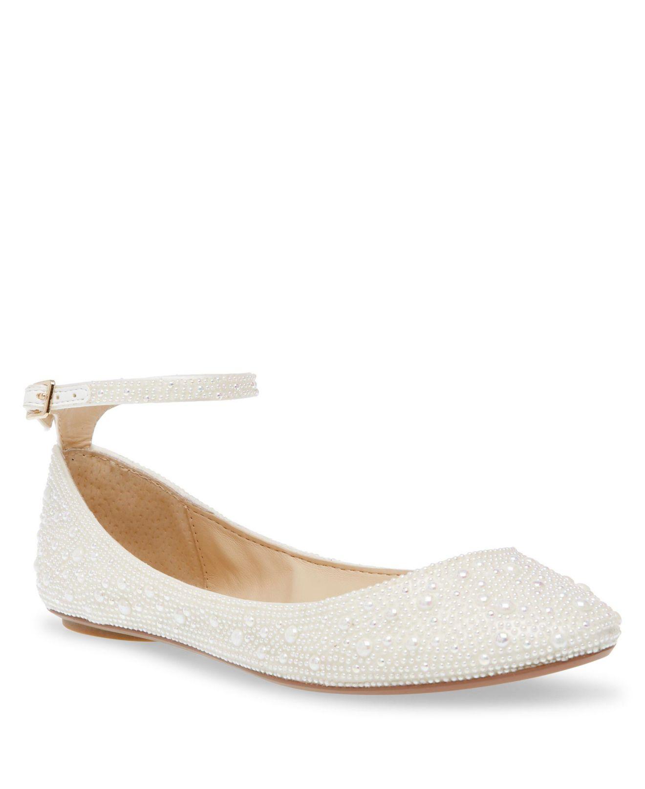 Betsey Johnson Ace Ballet Evening Flat in White | Lyst