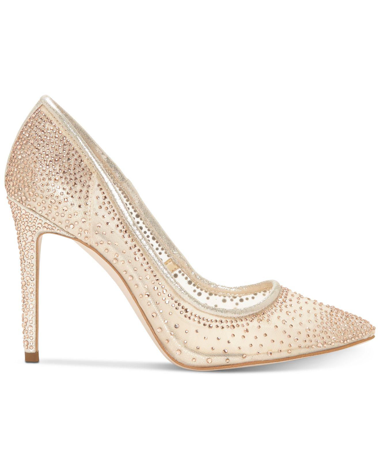 Prianne Embellished Mesh Pumps in Gold 