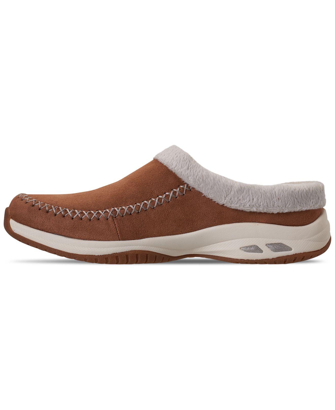 skechers snow escape