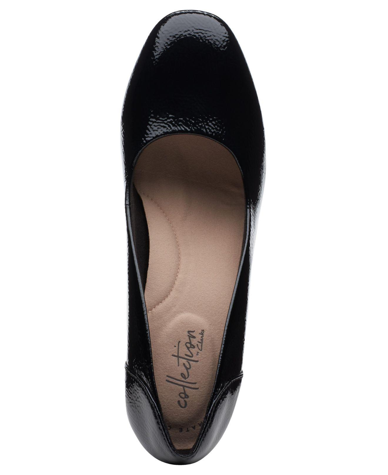 clarks block heel pumps