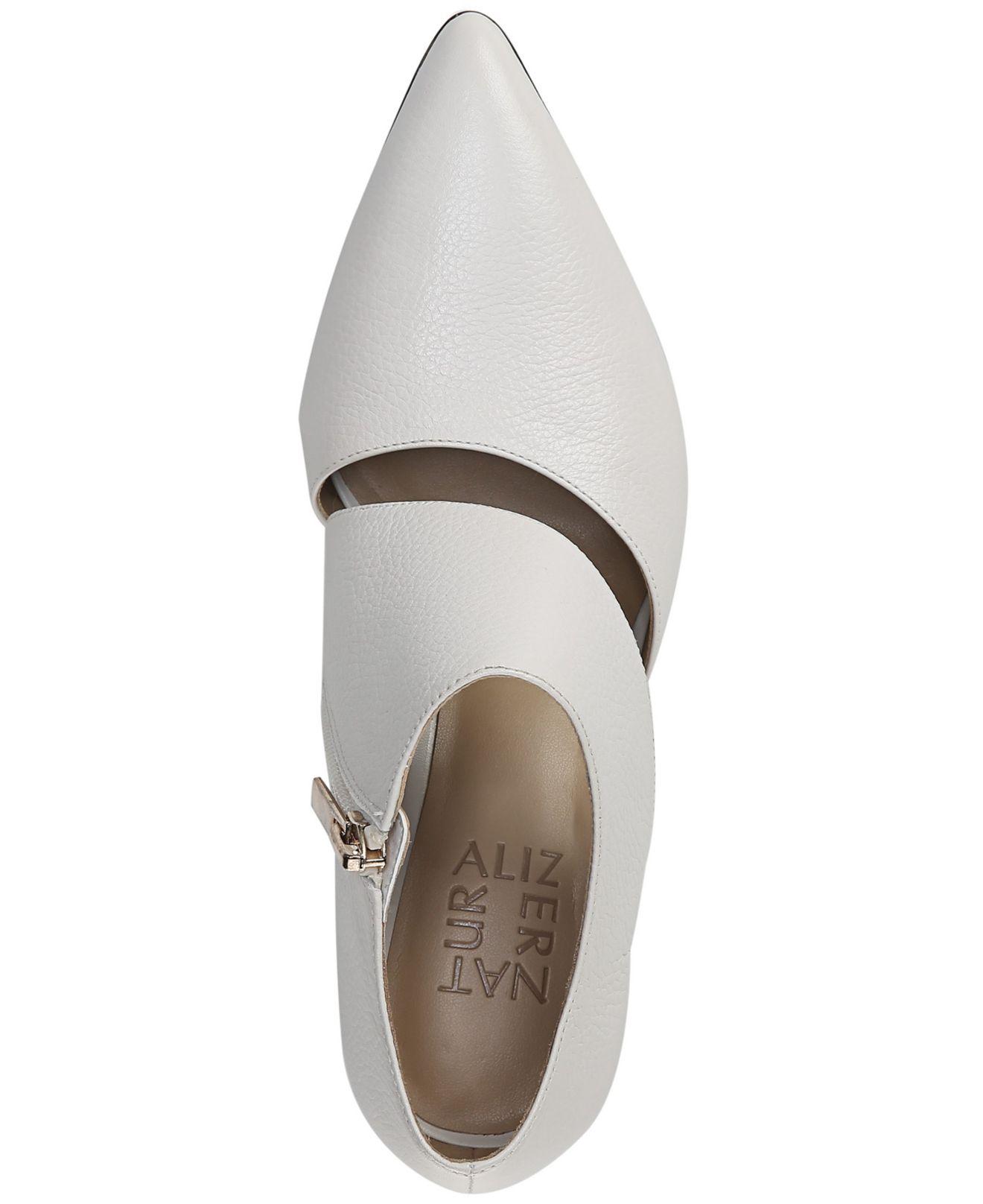 naturalizer hoda cutout bootie