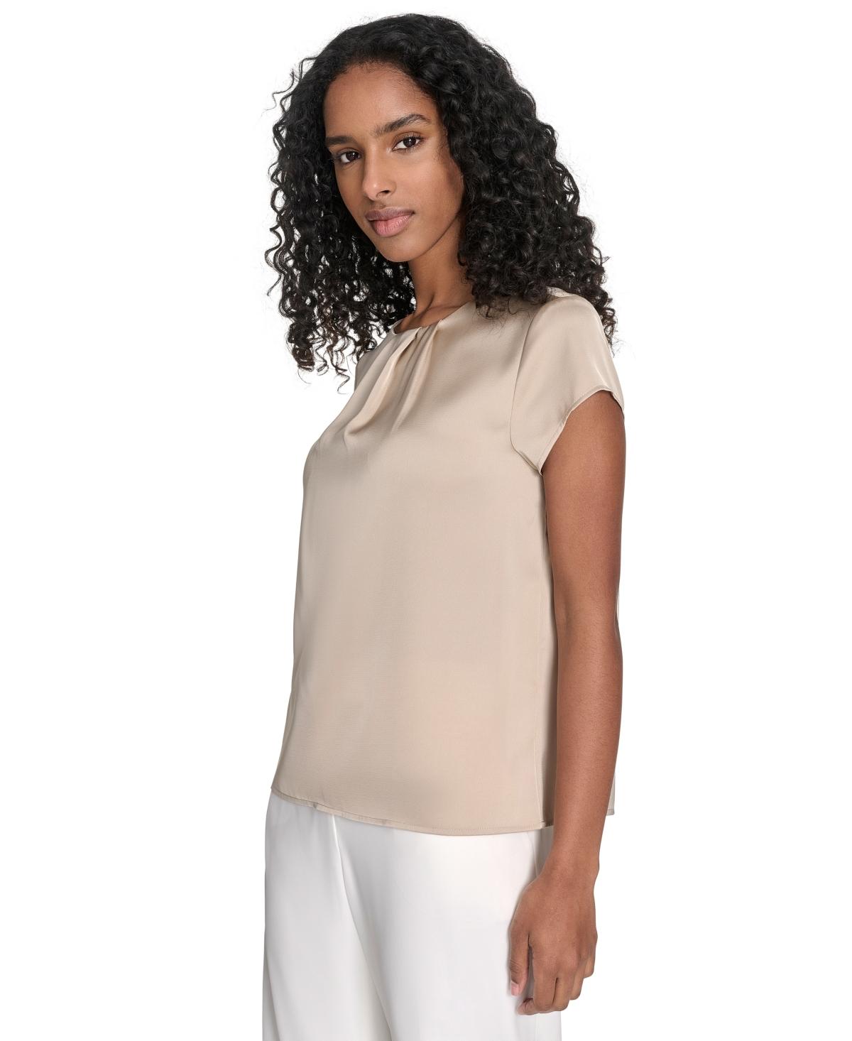 売れ筋商品|||カルバンクライン カットソー トップス レディース Women's Cap Sleeve Satin Pleat-Neck Blouse Green Olive Calvin Klein Cap Sleeve Satin Pleat-neck Blouse in Green | Lyst